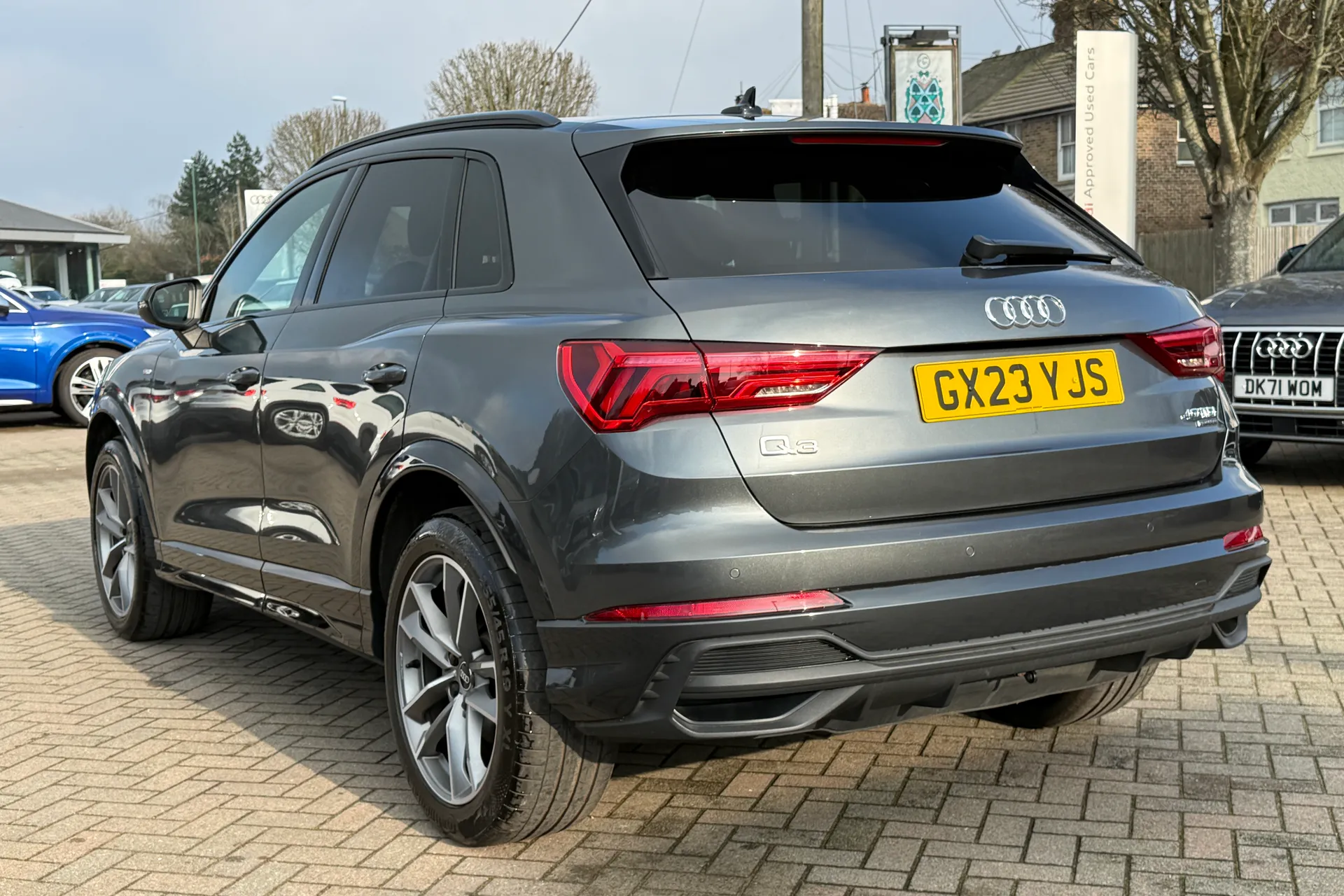 Audi Q3 thumbnail image number 31