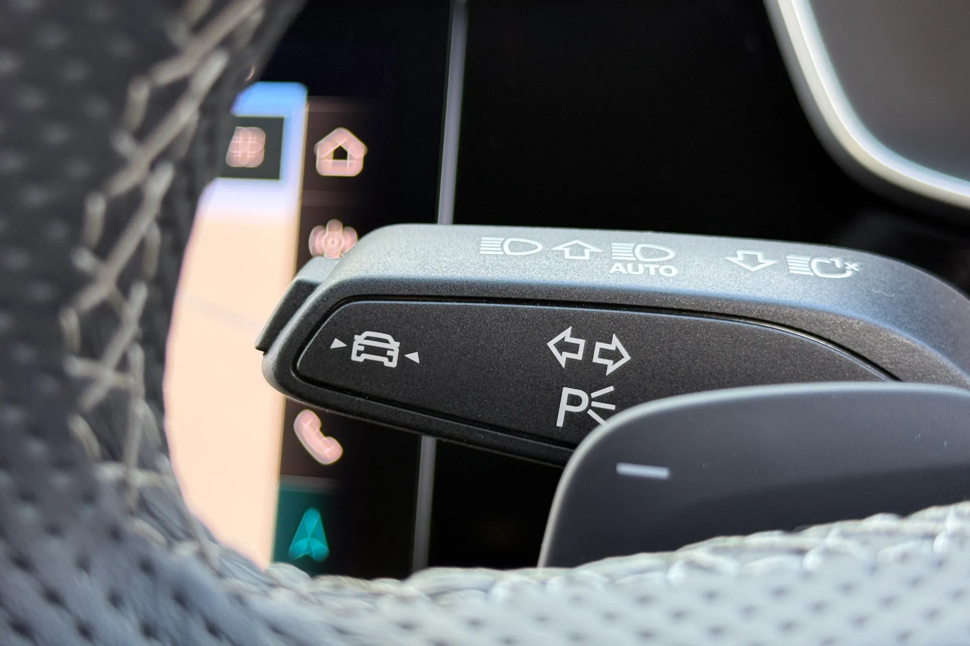 Audi Q3 thumbnail image number 15