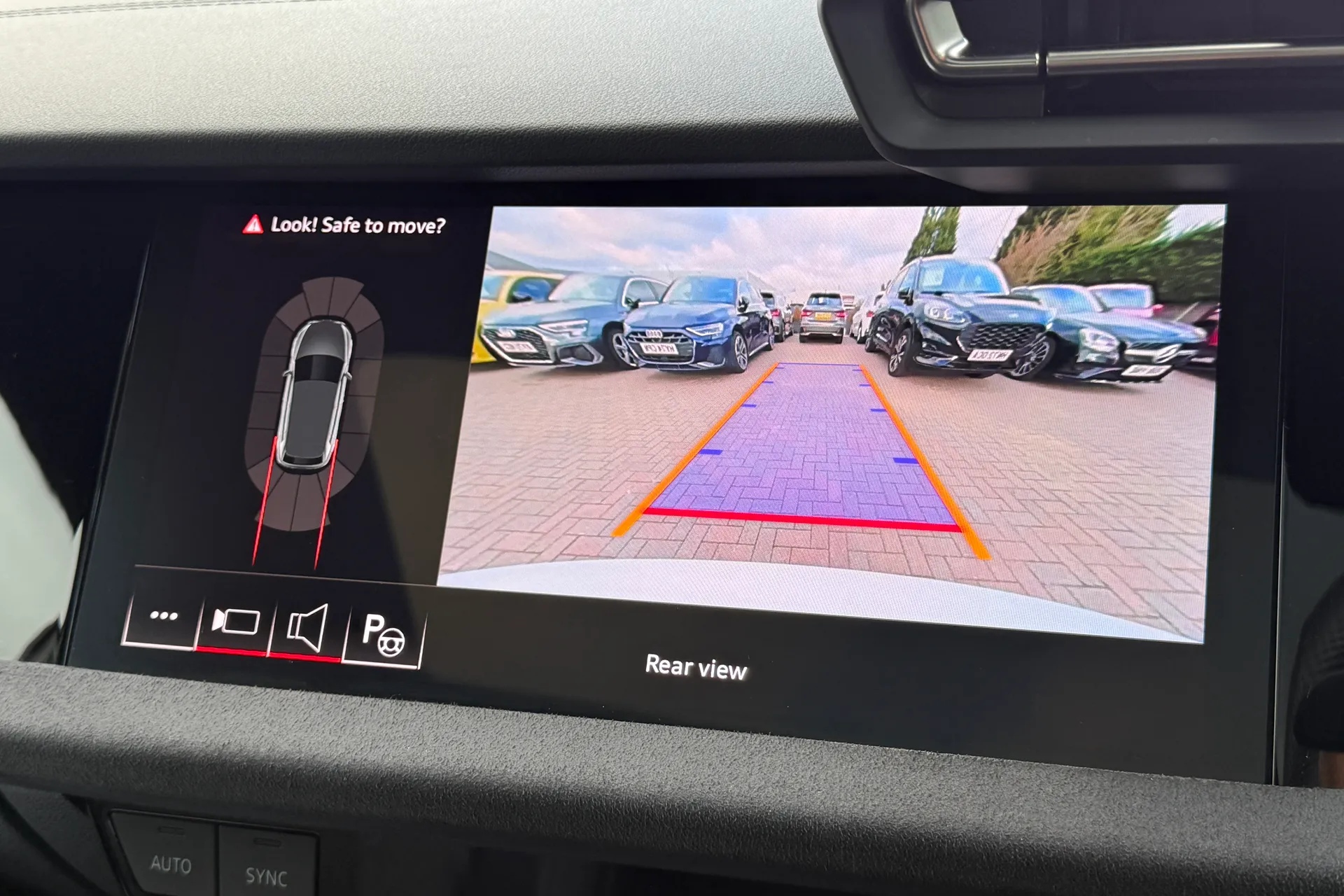 Audi A3 thumbnail image number 4