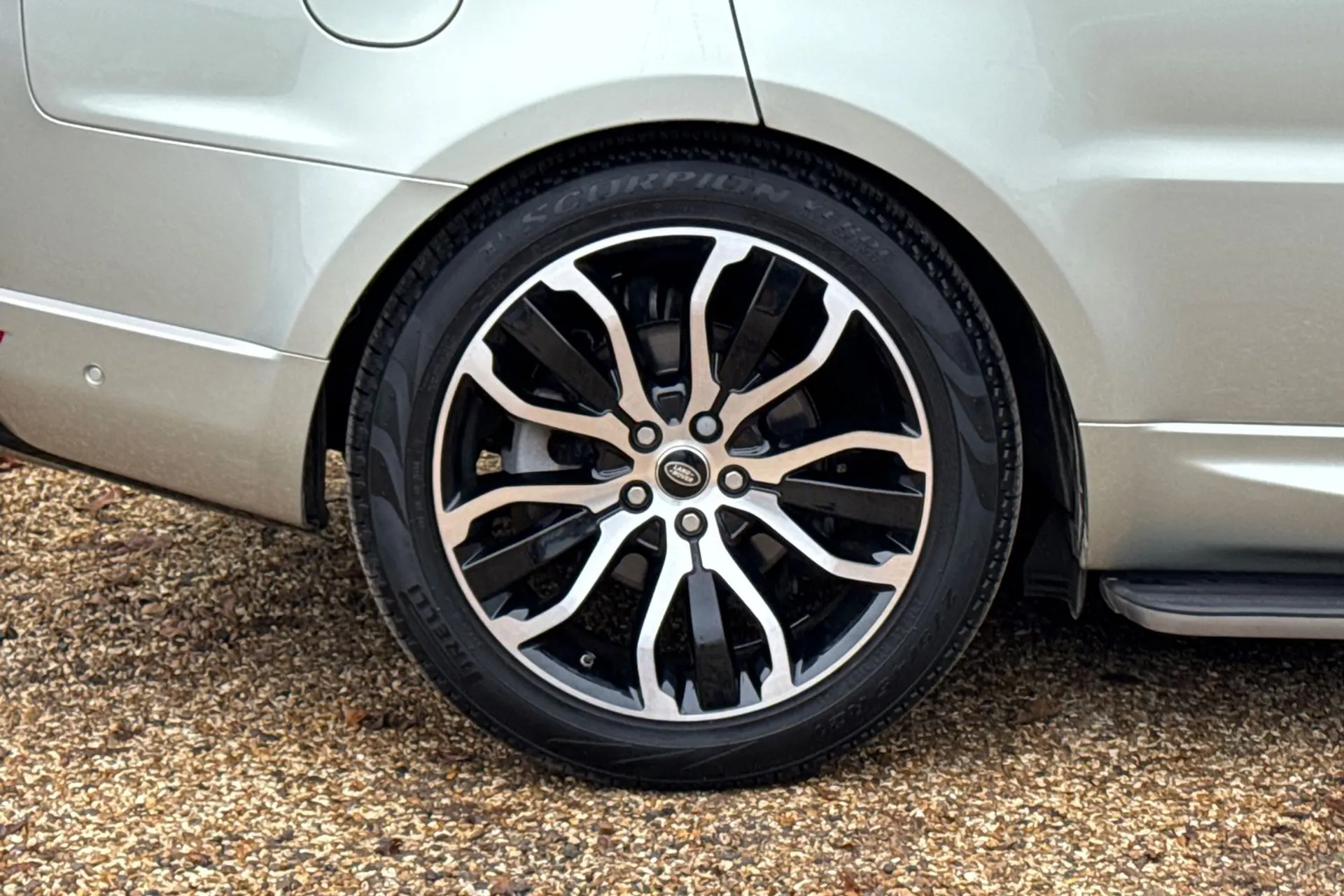 LAND ROVER RANGE ROVER SPORT thumbnail image number 14