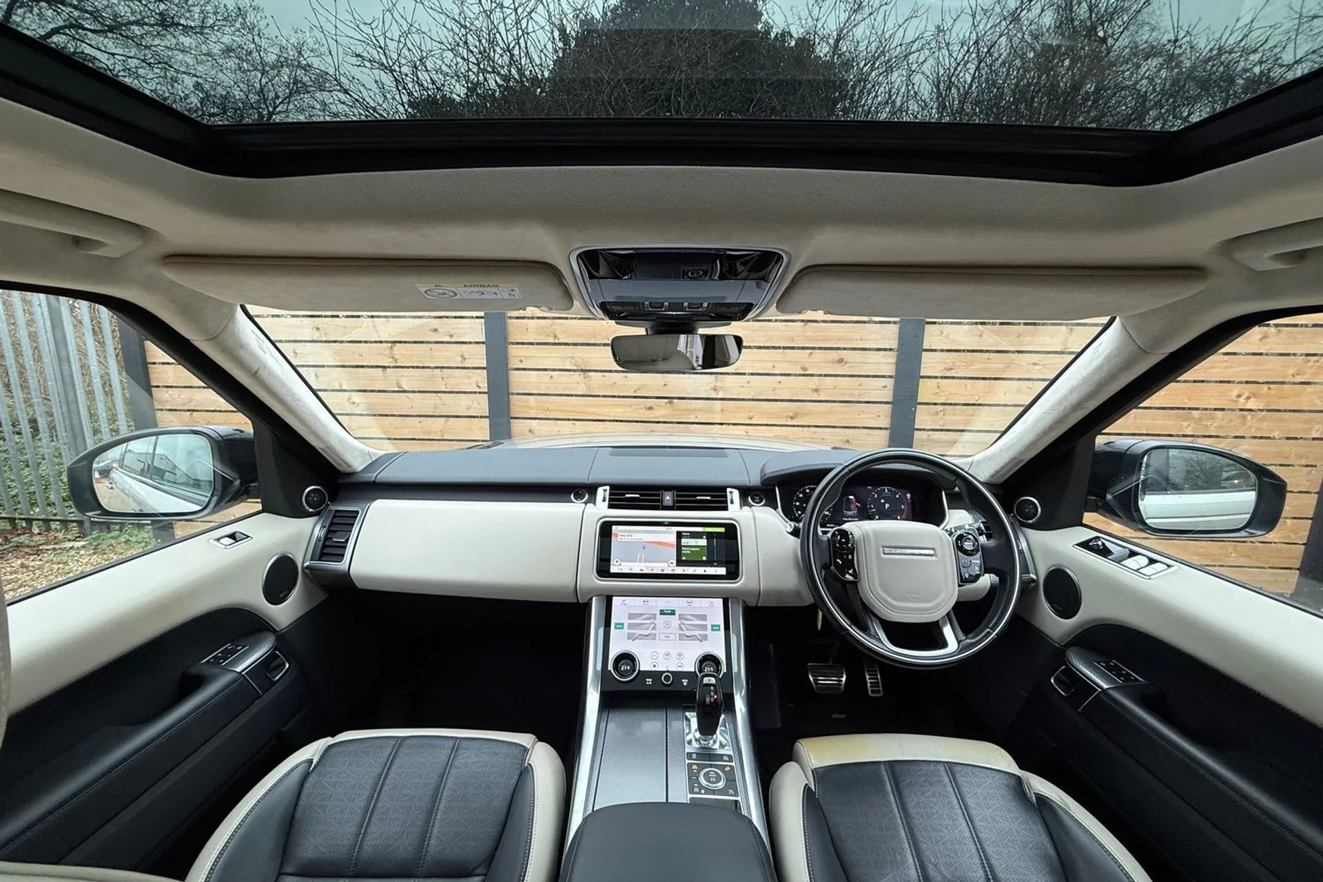 LAND ROVER RANGE ROVER SPORT thumbnail image number 3