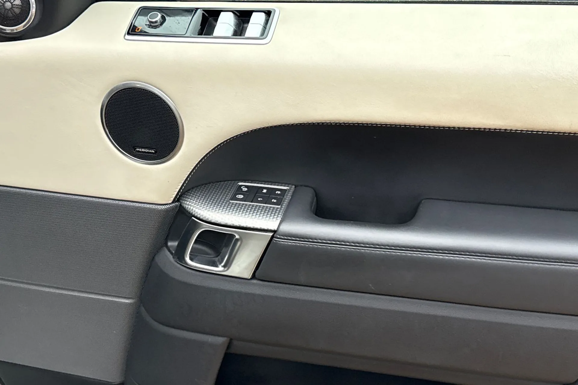 LAND ROVER RANGE ROVER SPORT thumbnail image number 41