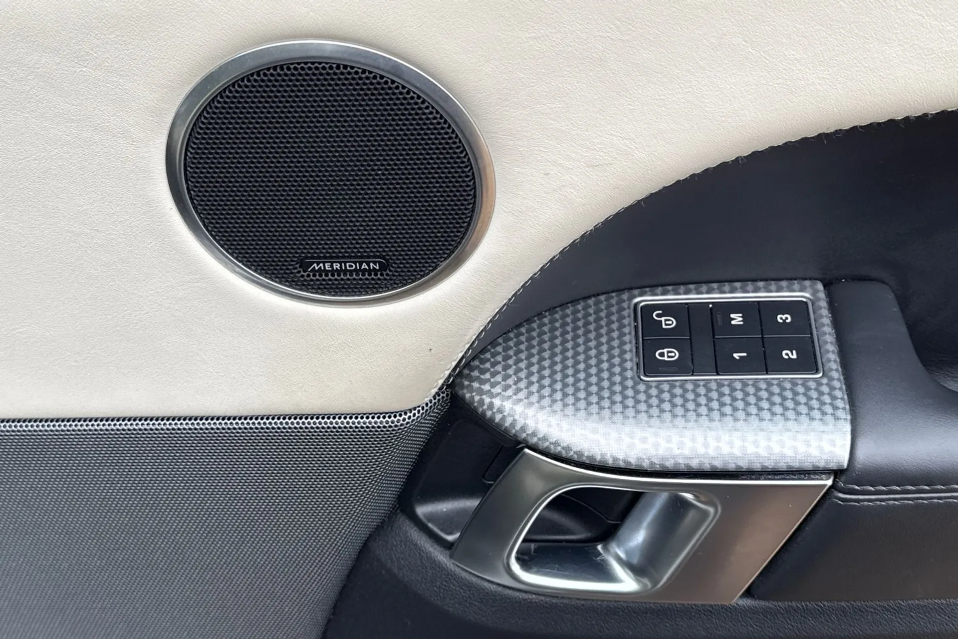 LAND ROVER RANGE ROVER SPORT thumbnail image number 48