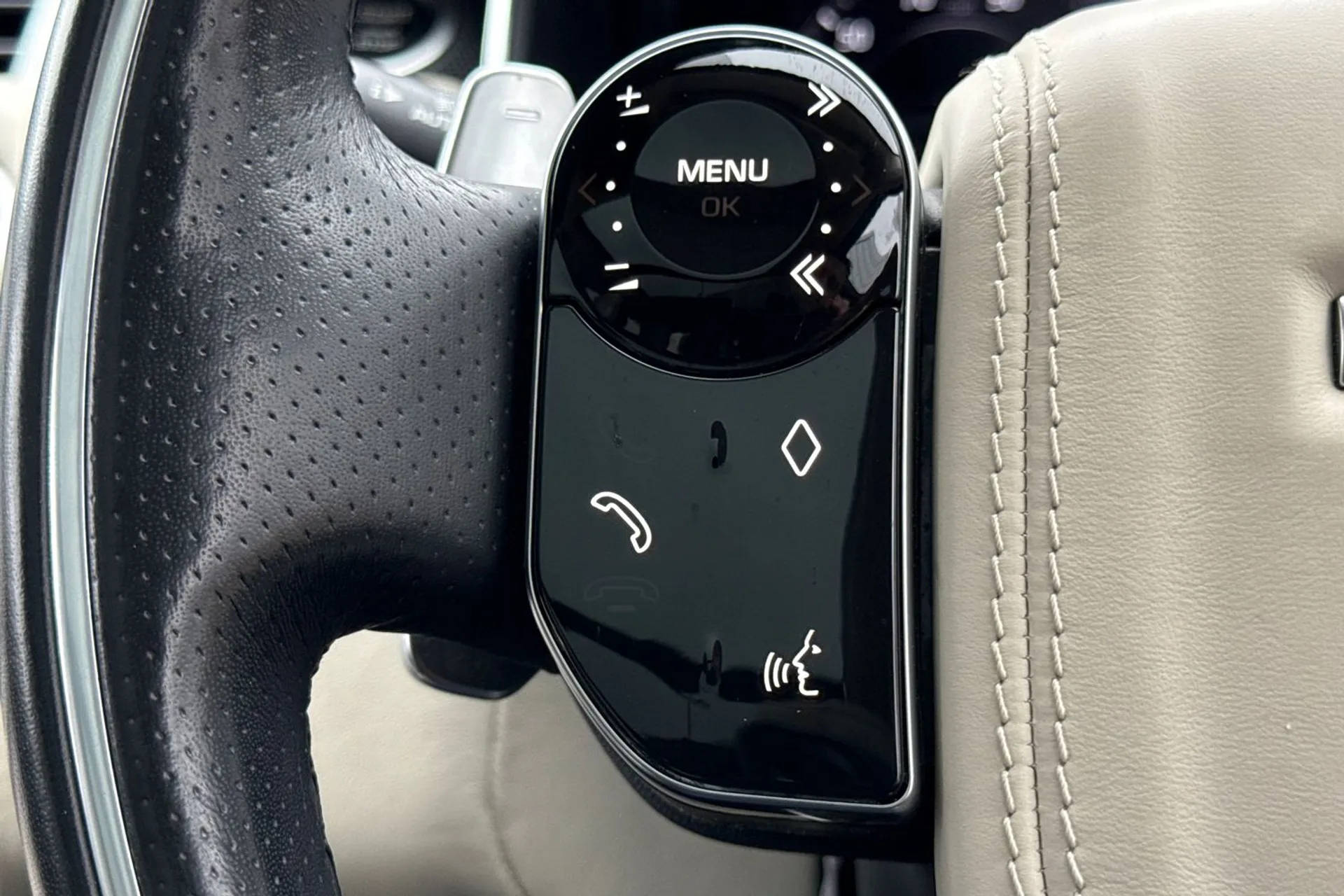 LAND ROVER RANGE ROVER SPORT thumbnail image number 38