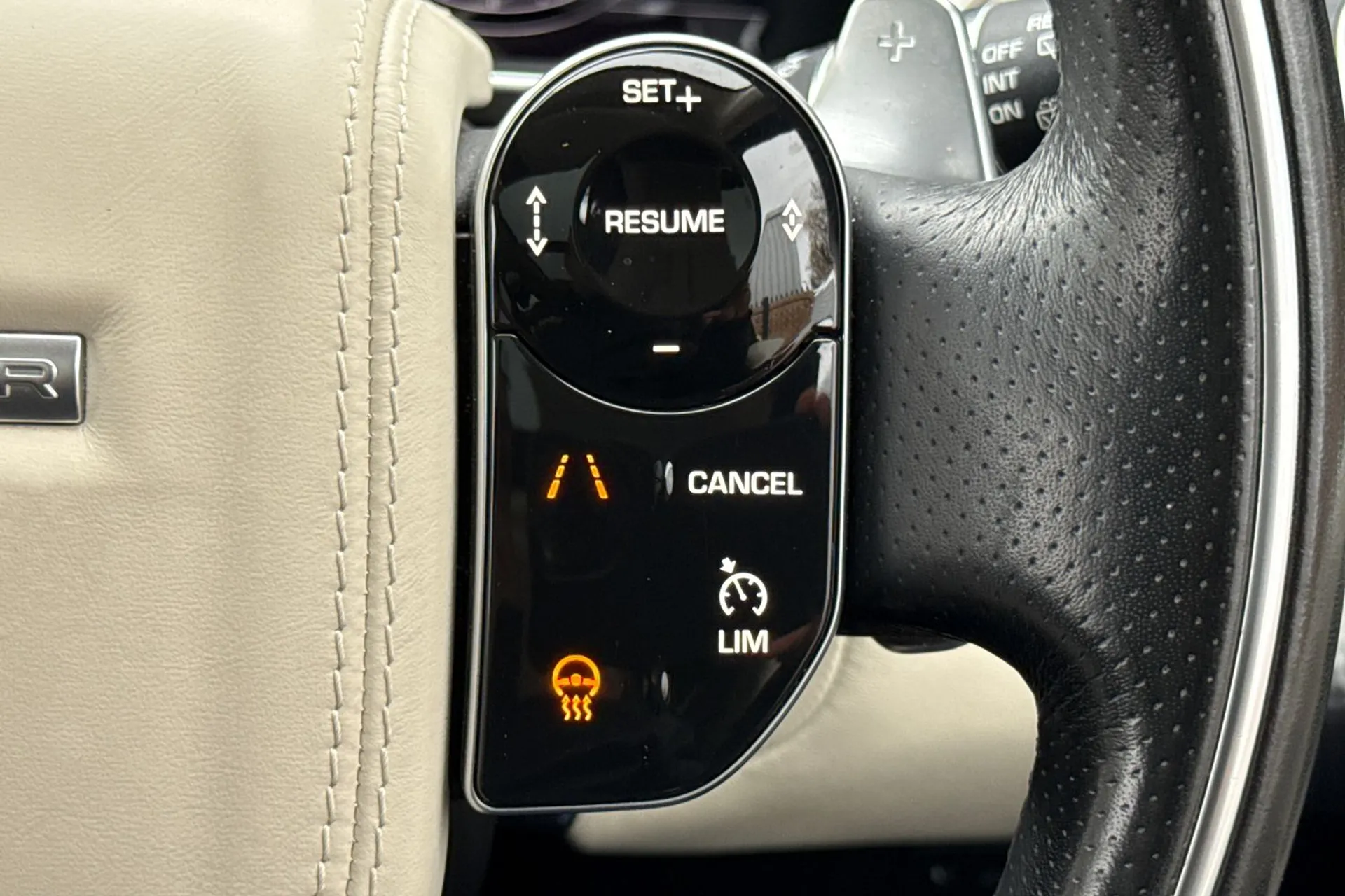 LAND ROVER RANGE ROVER SPORT thumbnail image number 39