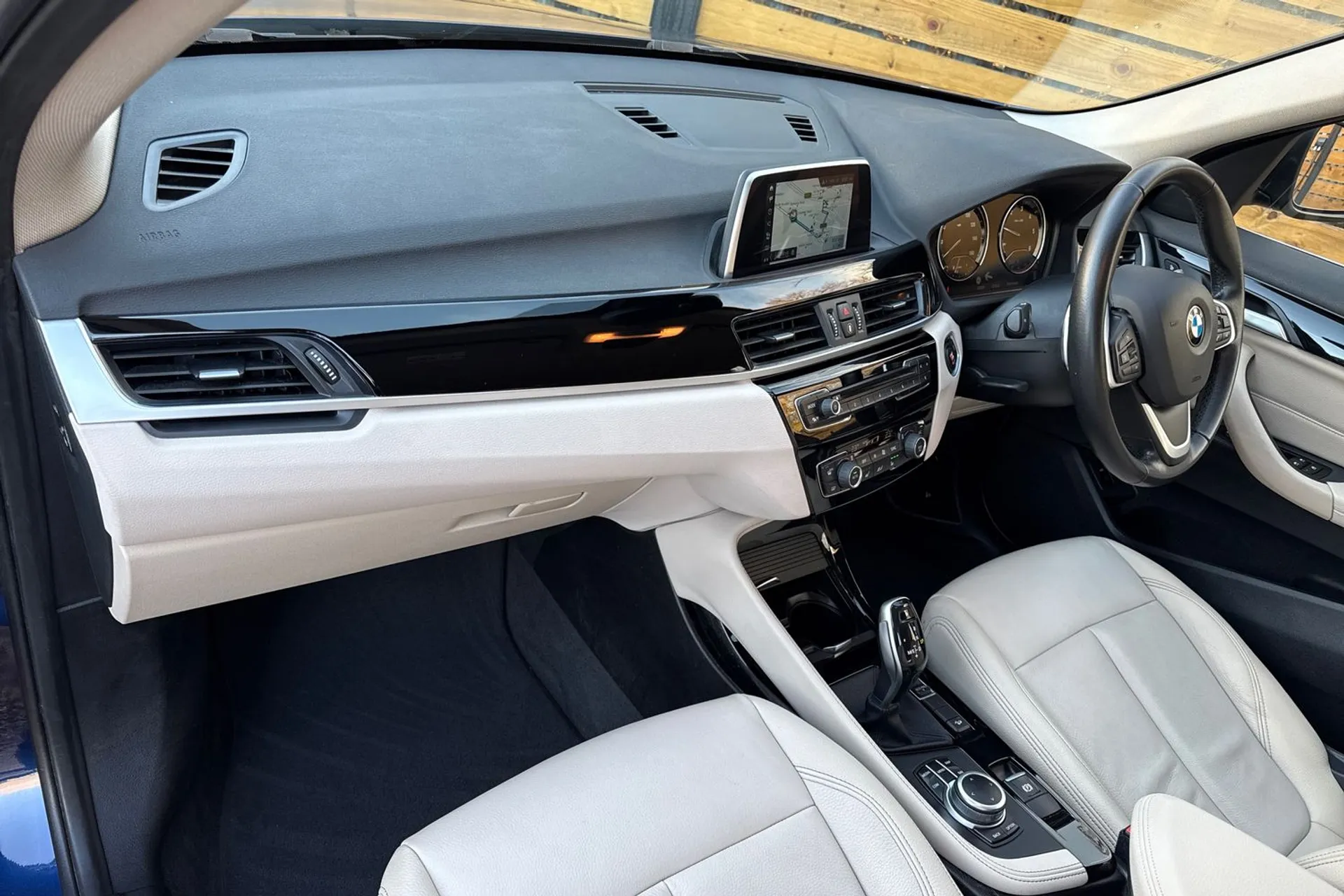 BMW X1 thumbnail image number 29