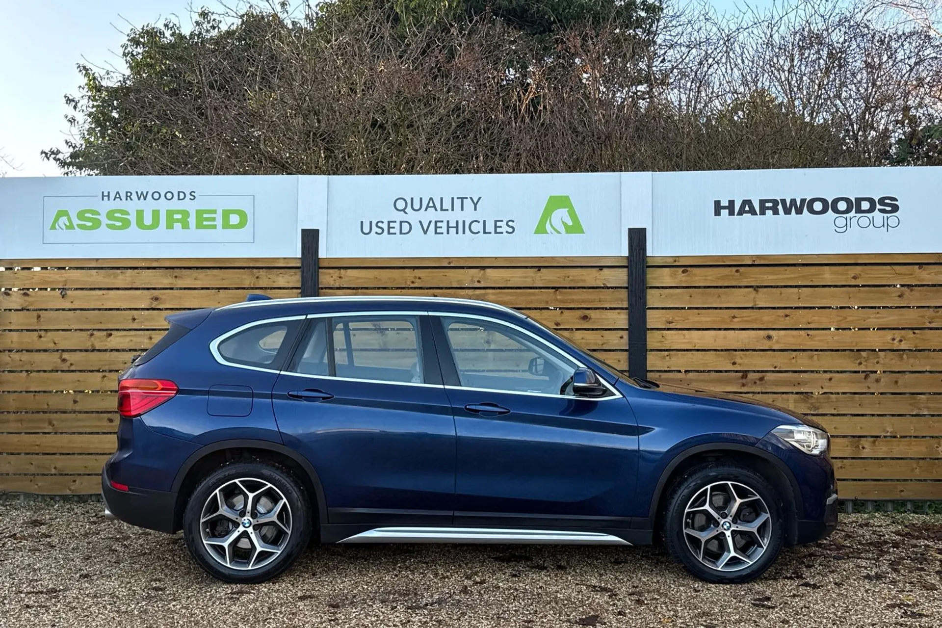 BMW X1 thumbnail image number 2