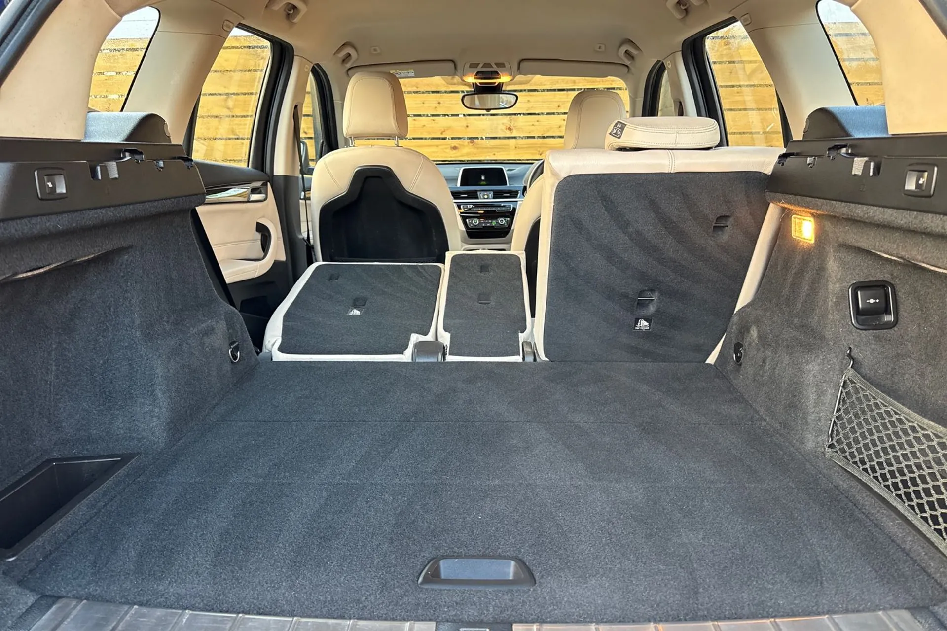 BMW X1 thumbnail image number 23