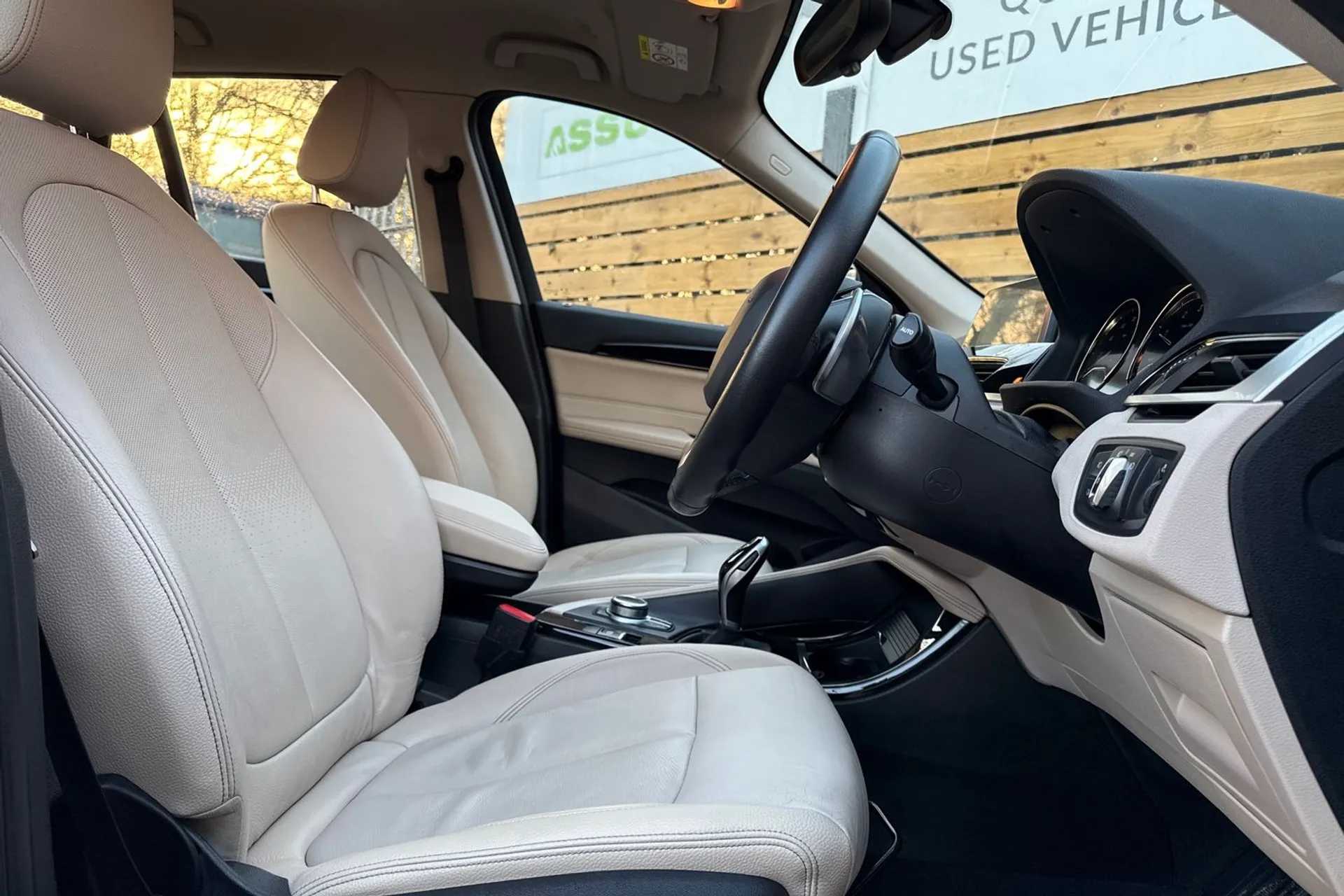 BMW X1 thumbnail image number 27