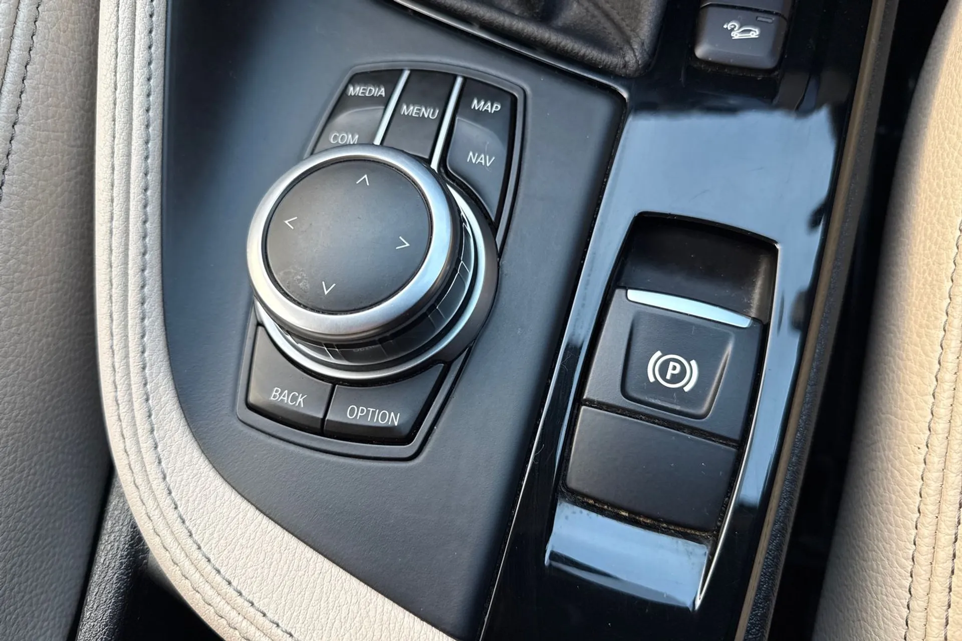 BMW X1 thumbnail image number 54