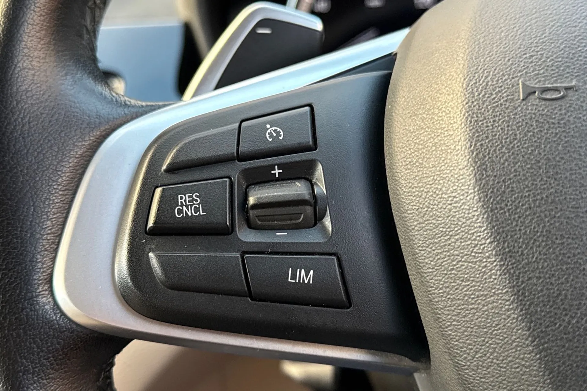 BMW X1 thumbnail image number 38