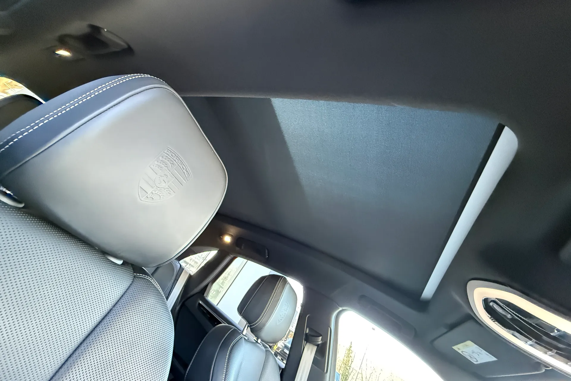 Porsche MACAN thumbnail image number 35