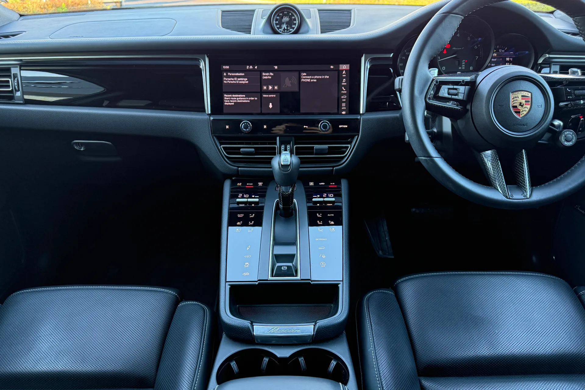 Porsche MACAN thumbnail image number 15