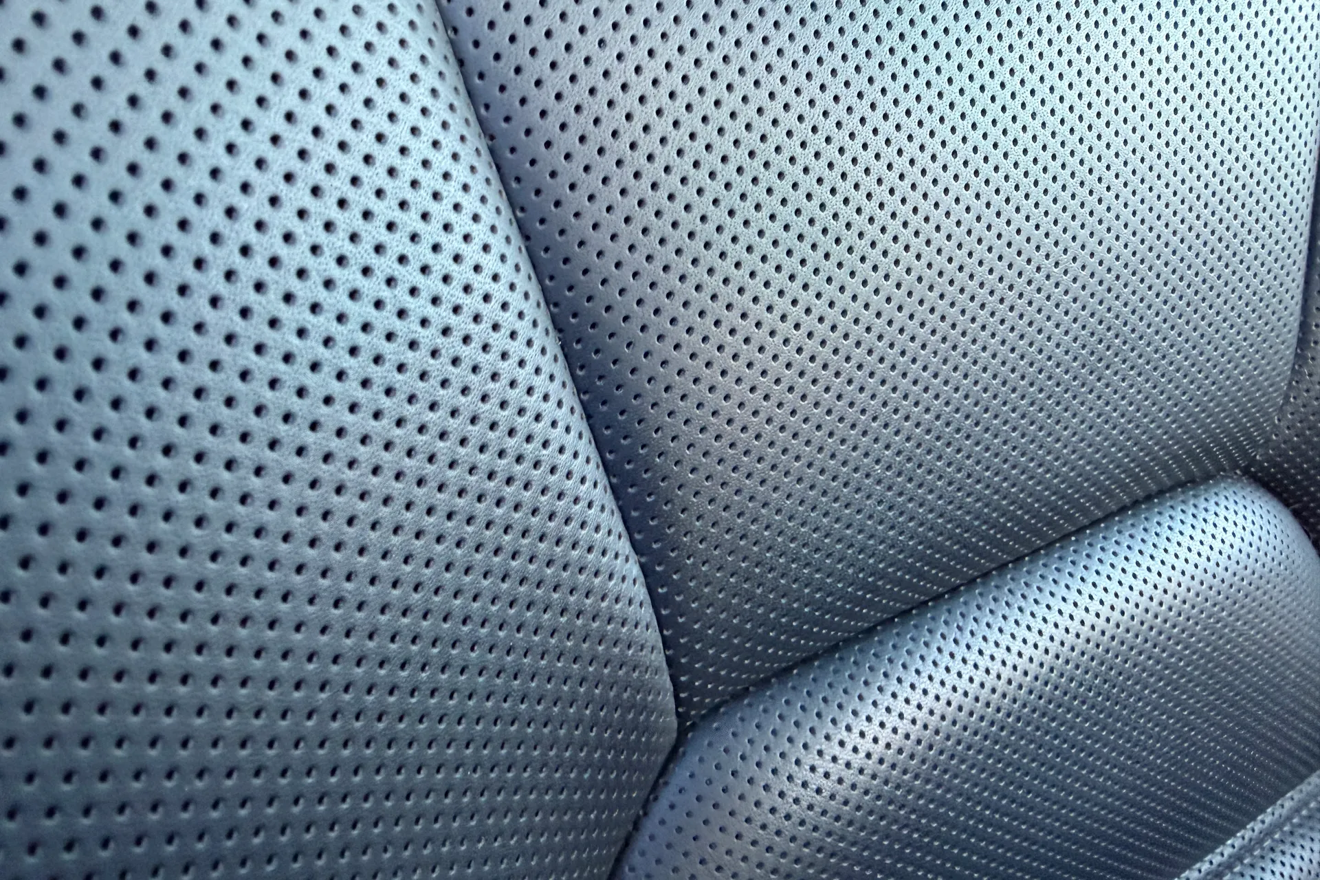 Porsche MACAN thumbnail image number 32