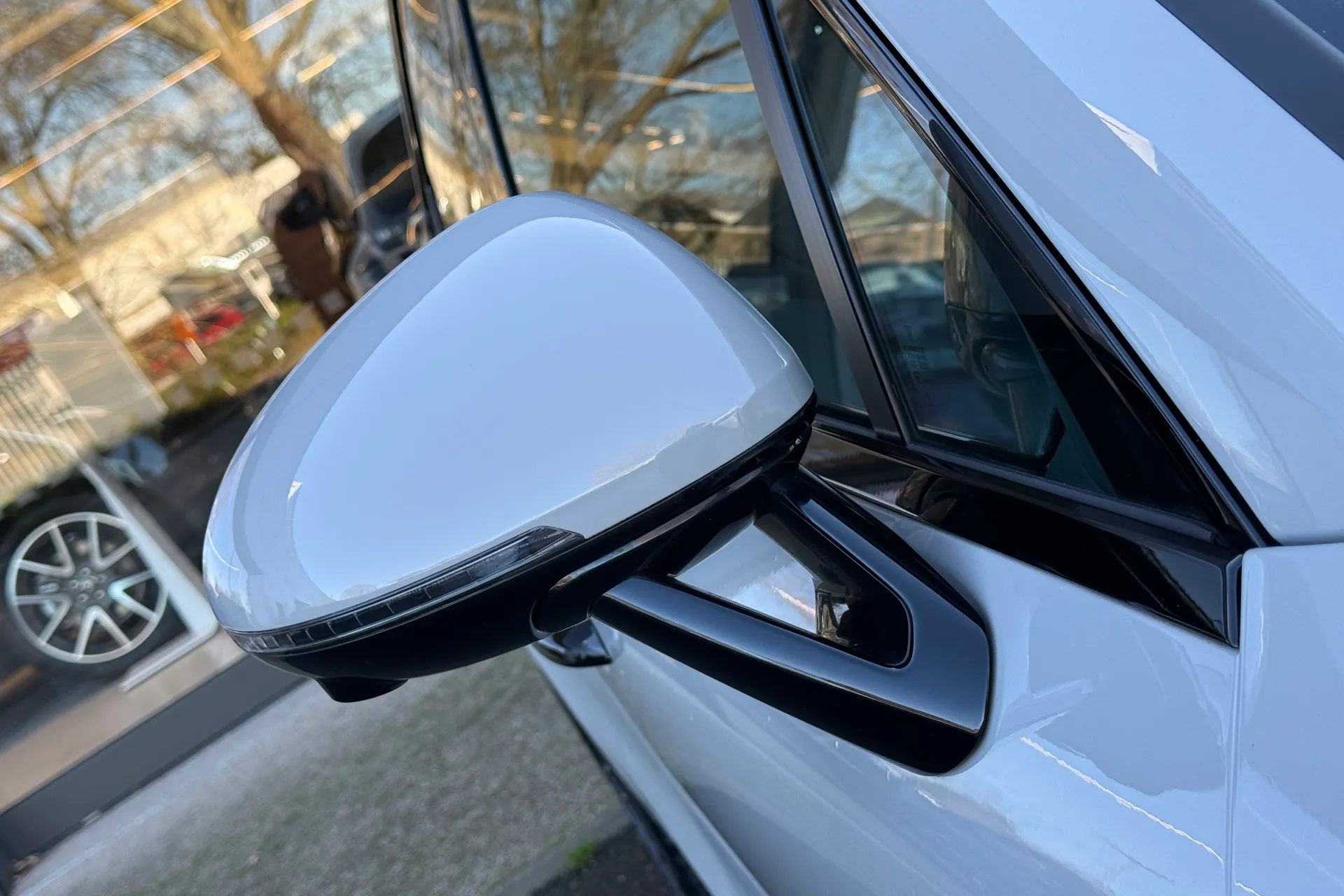 Porsche MACAN thumbnail image number 52