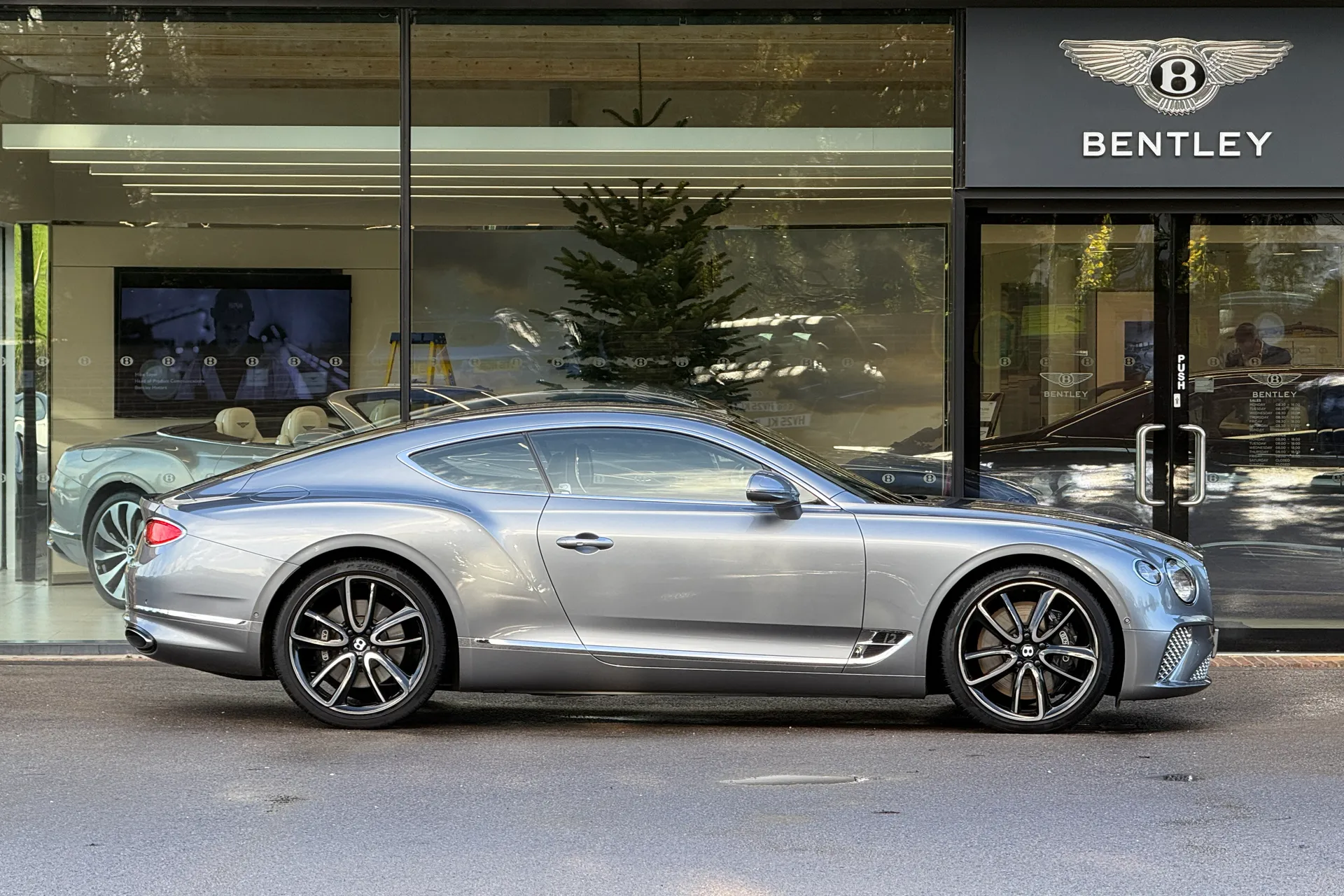 Bentley CONTINENTAL GT thumbnail image number 3