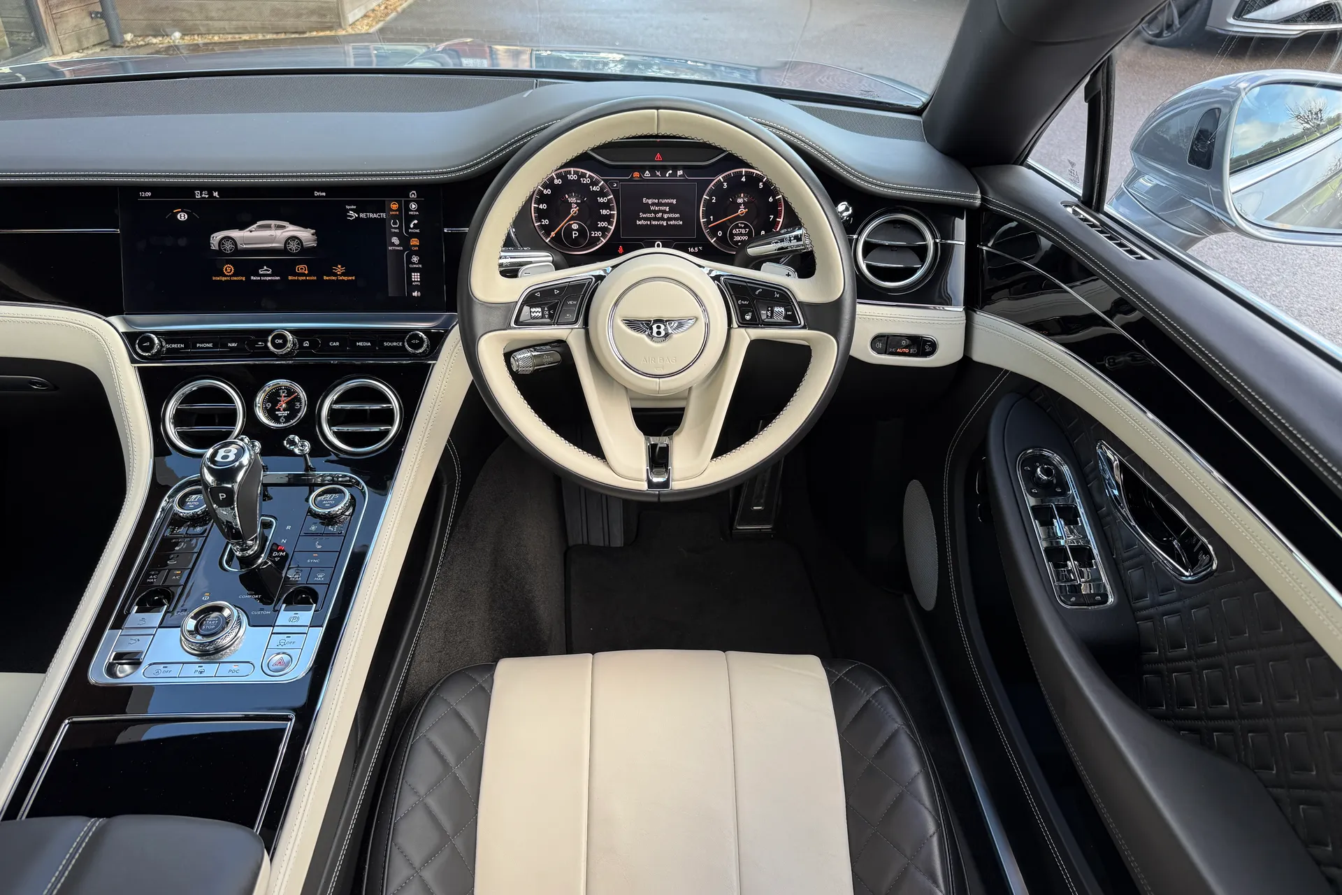 Bentley CONTINENTAL GT thumbnail image number 21