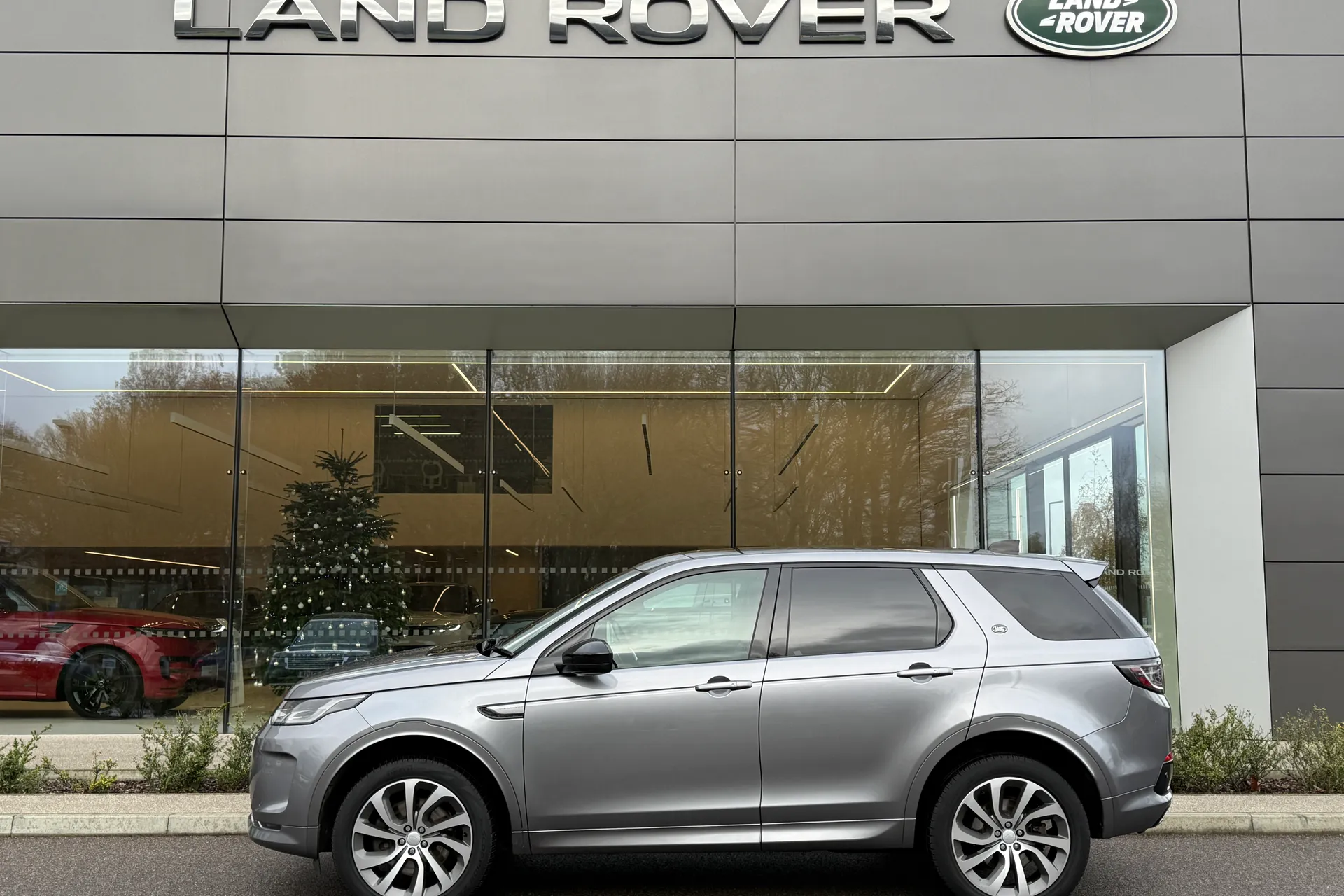 LAND ROVER DISCOVERY SPORT thumbnail image number 9