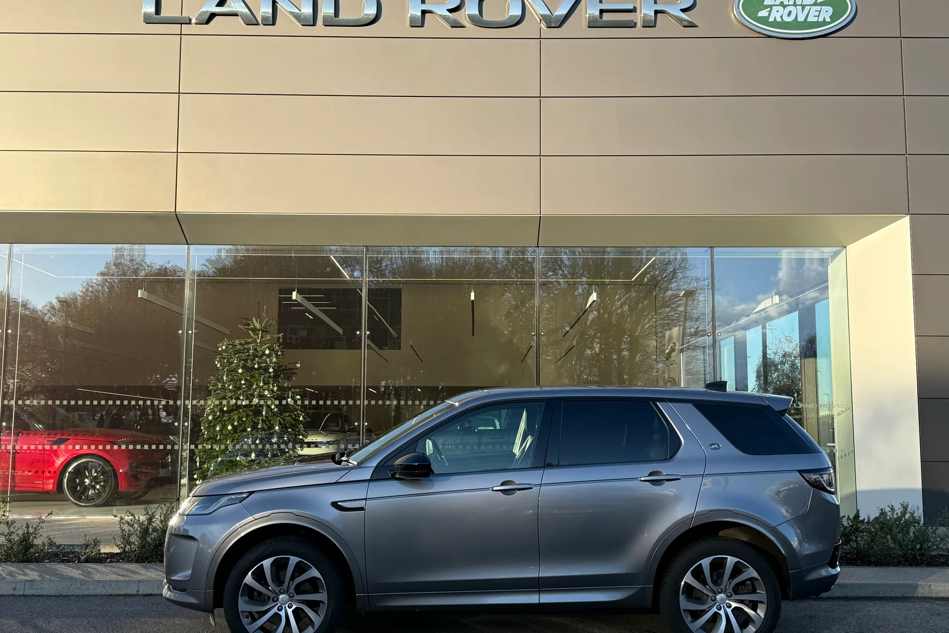 LAND ROVER DISCOVERY SPORT thumbnail image number 9