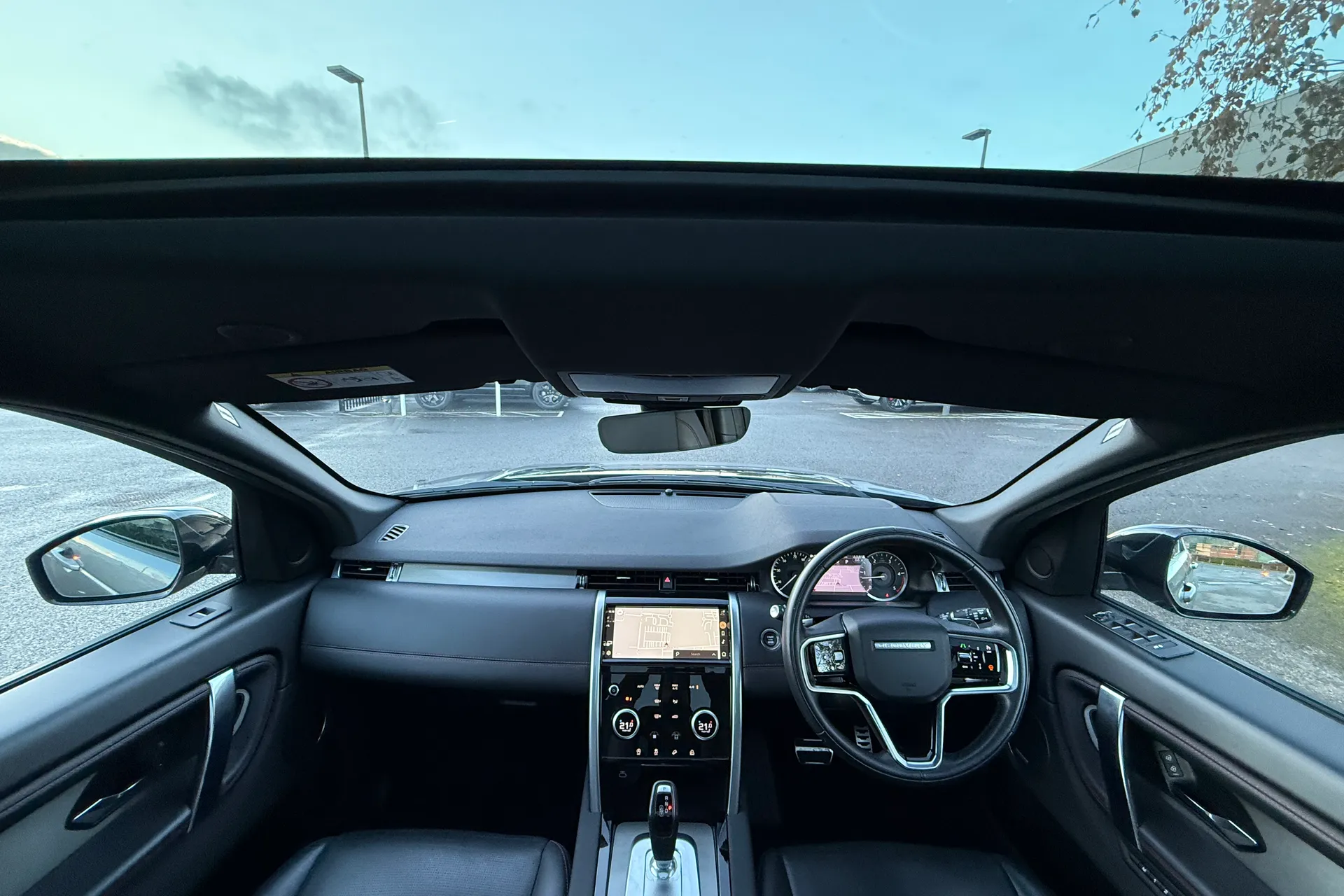 LAND ROVER DISCOVERY SPORT thumbnail image number 4