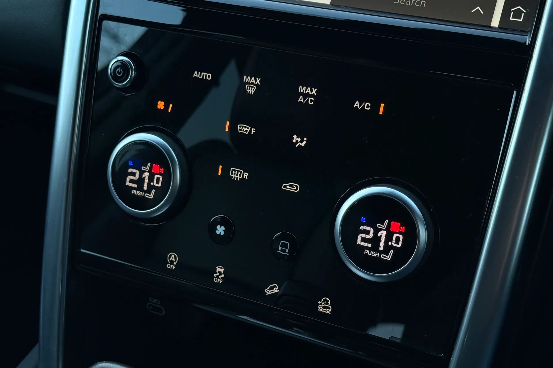 LAND ROVER DISCOVERY SPORT thumbnail image number 26