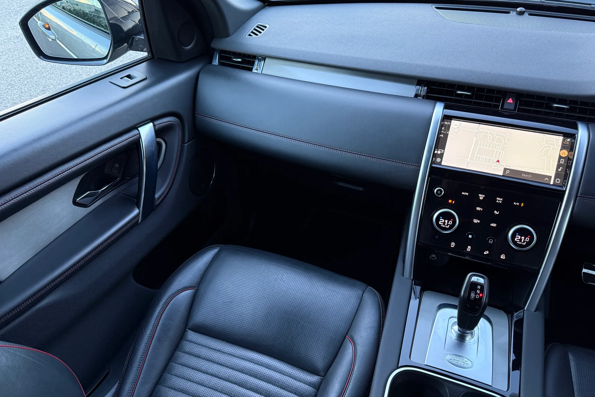 LAND ROVER DISCOVERY SPORT thumbnail image number 19