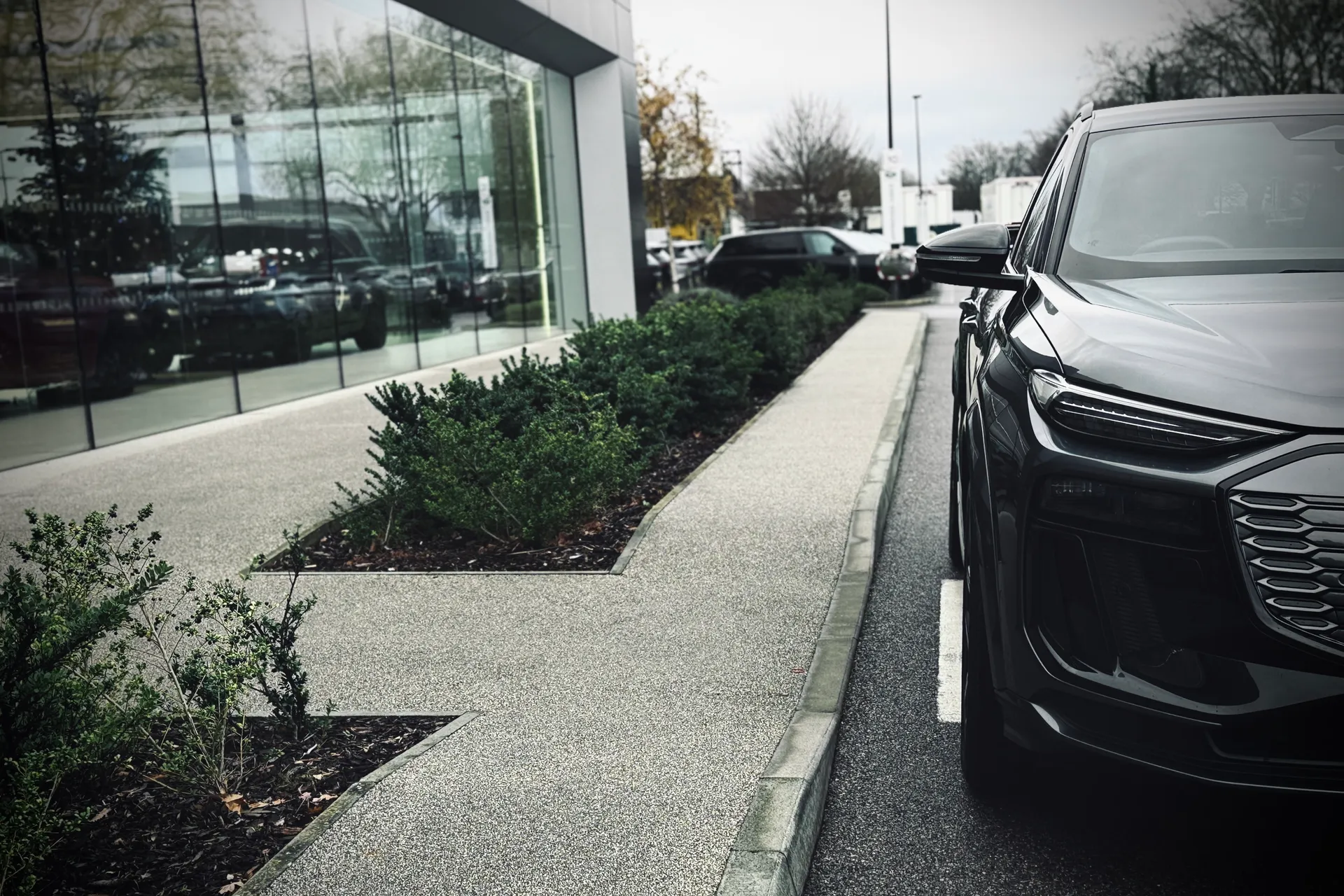 Audi Q6 thumbnail image number 18