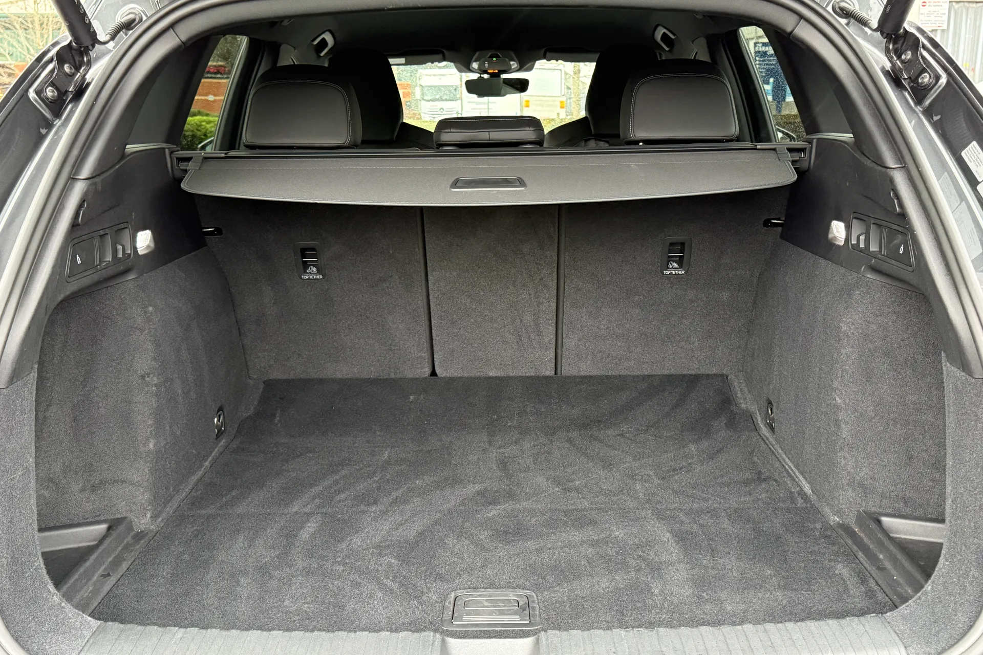 Audi Q6 thumbnail image number 35