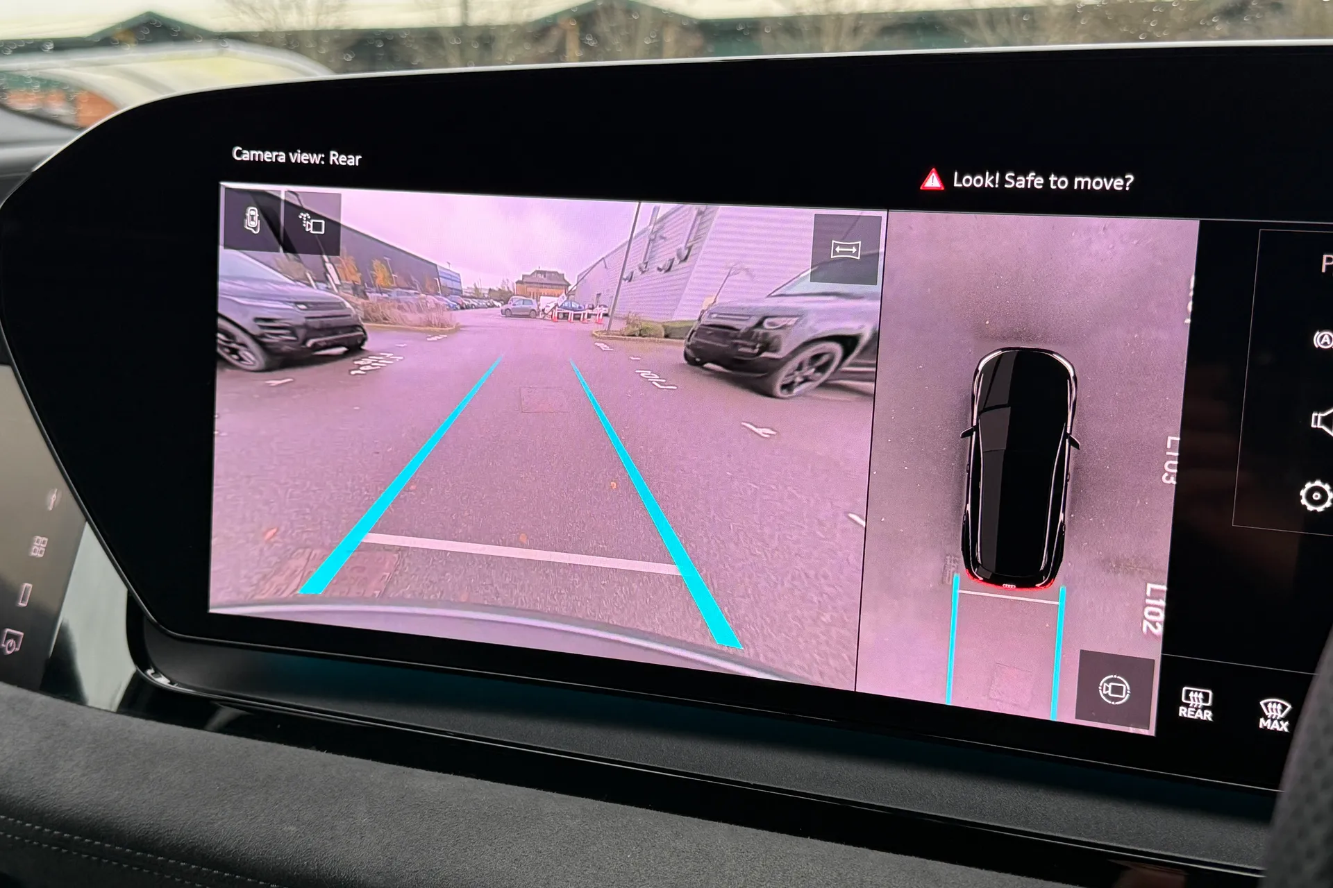 Audi Q6 thumbnail image number 6