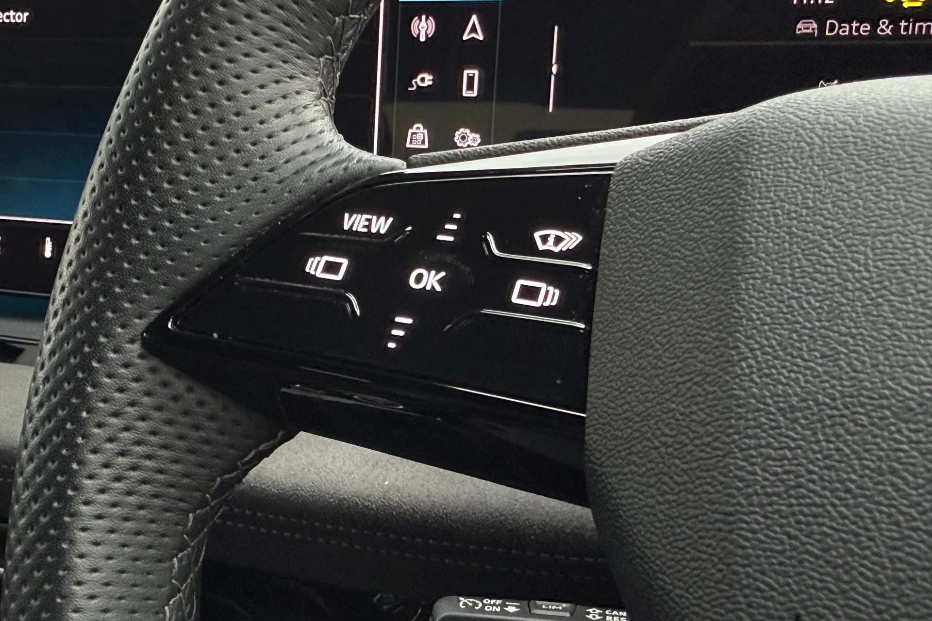 Audi Q6 thumbnail image number 58