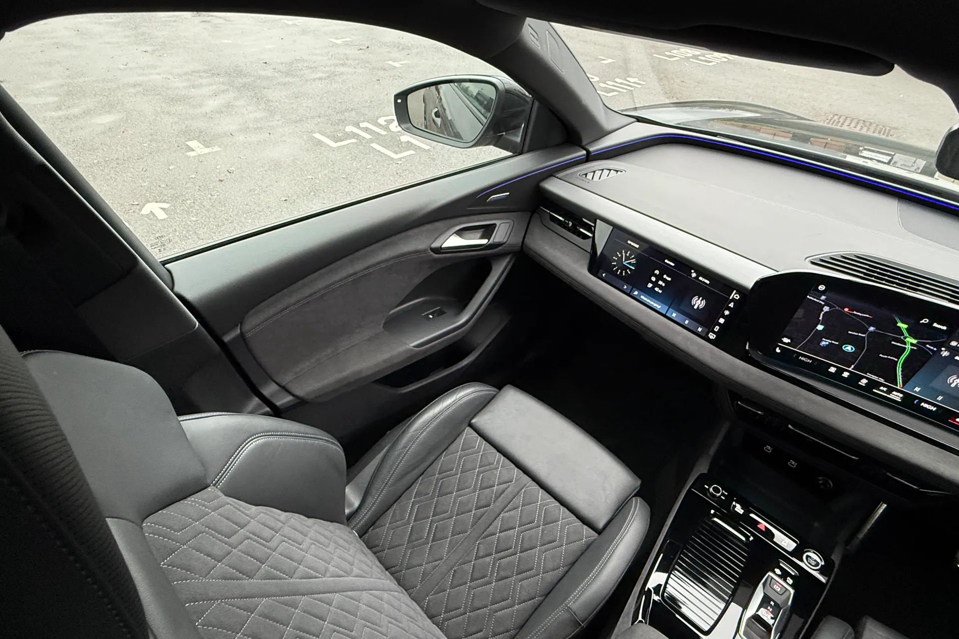 Audi Q6 thumbnail image number 26