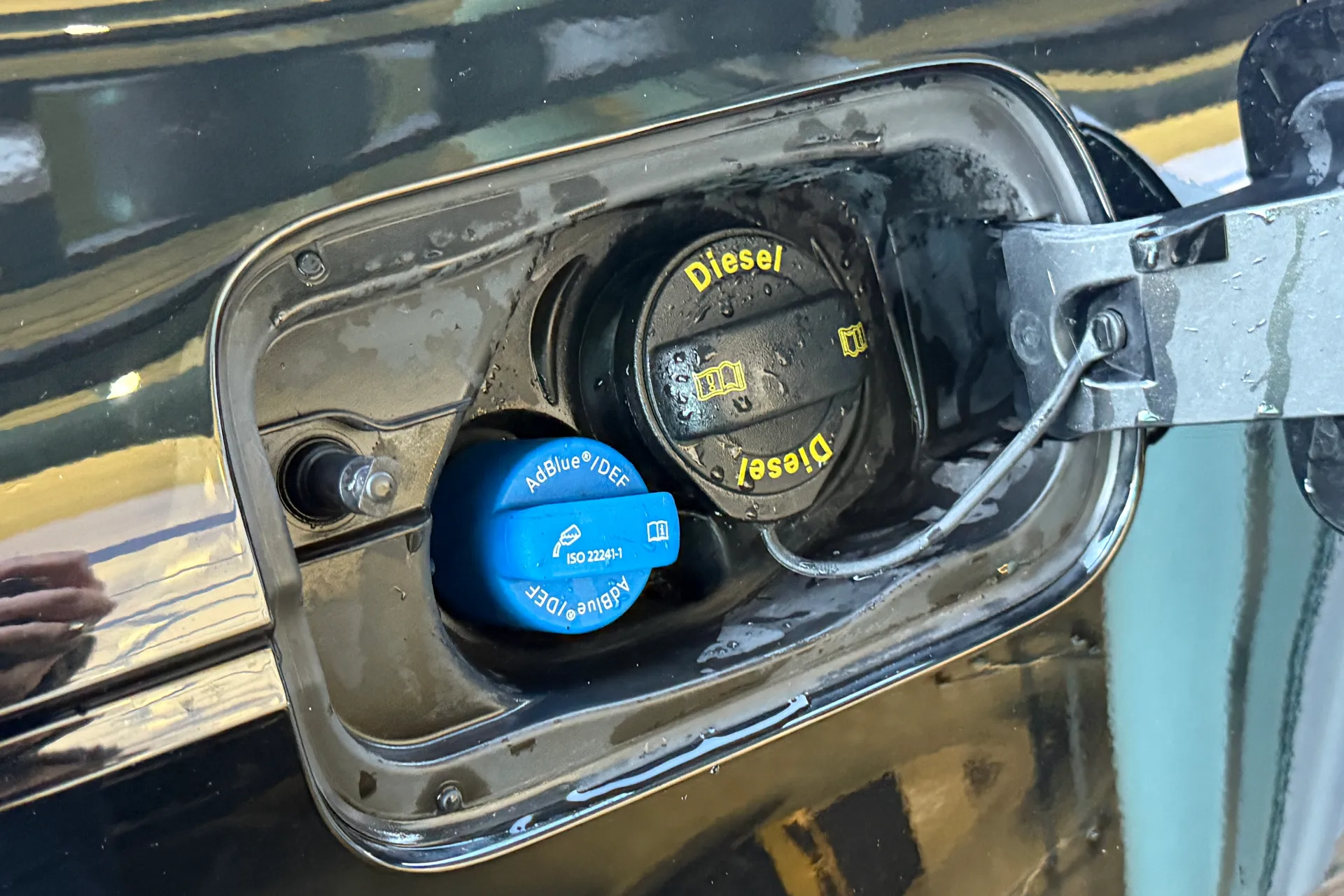 Audi A4 thumbnail image number 43