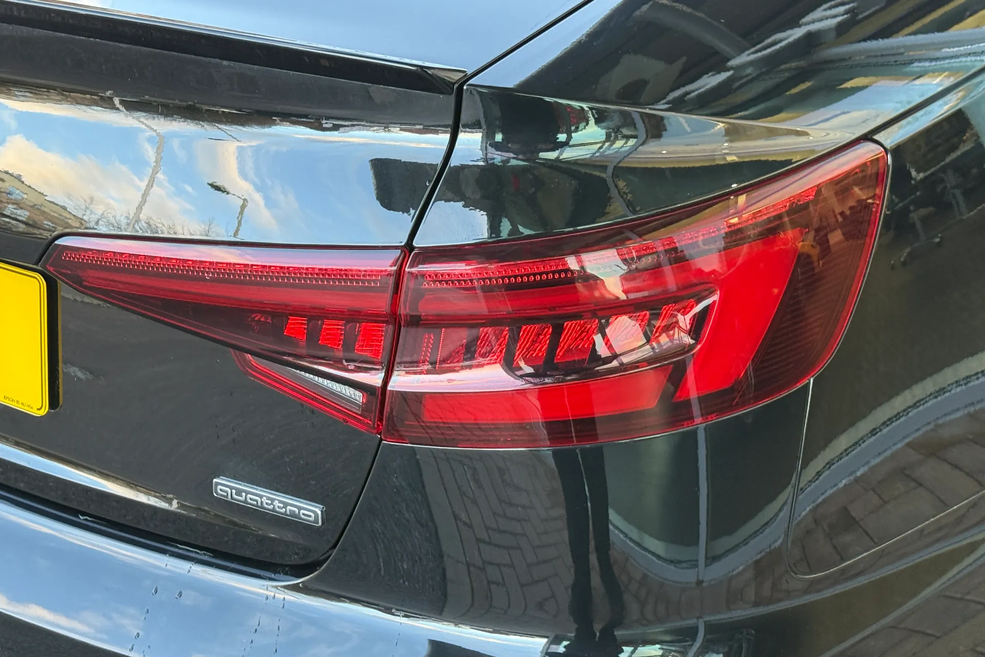 Audi A4 thumbnail image number 45