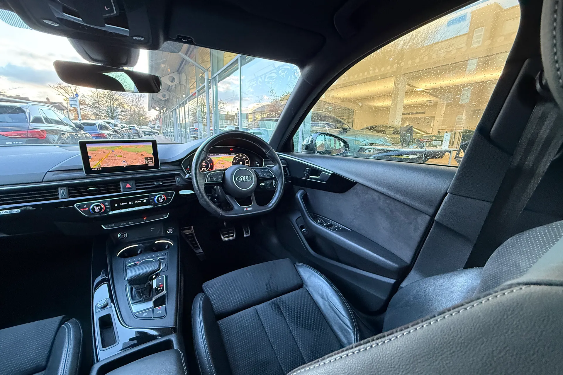 Audi A4 thumbnail image number 40