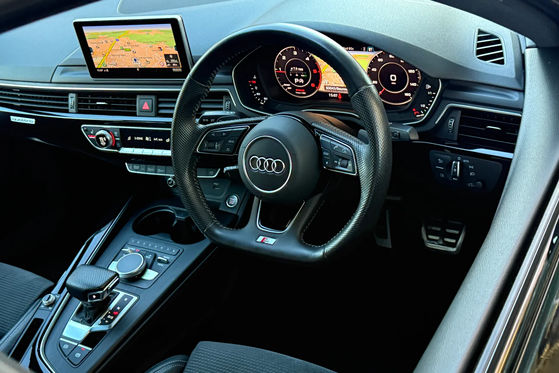 Audi A4 thumbnail image number 33