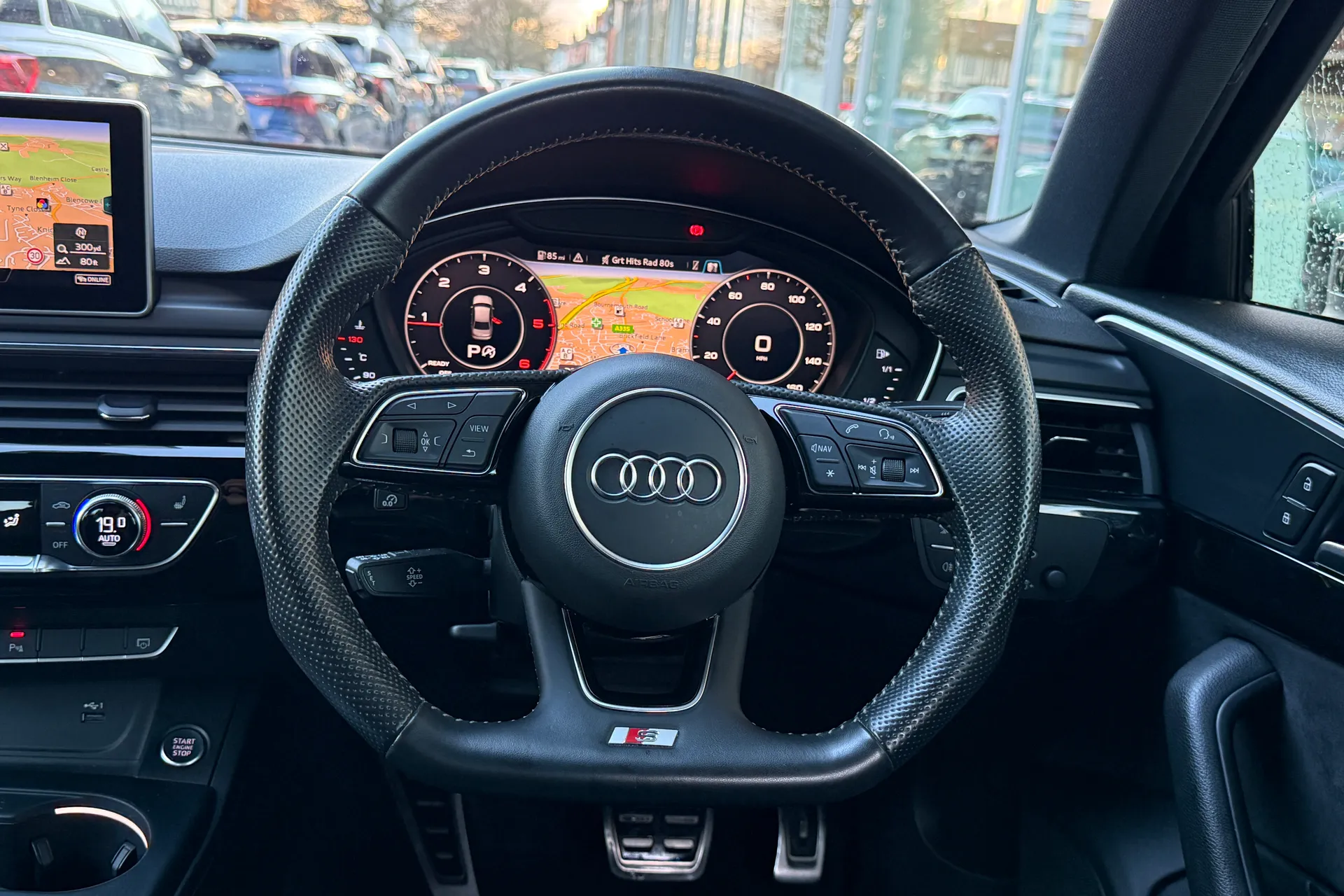 Audi A4 thumbnail image number 39