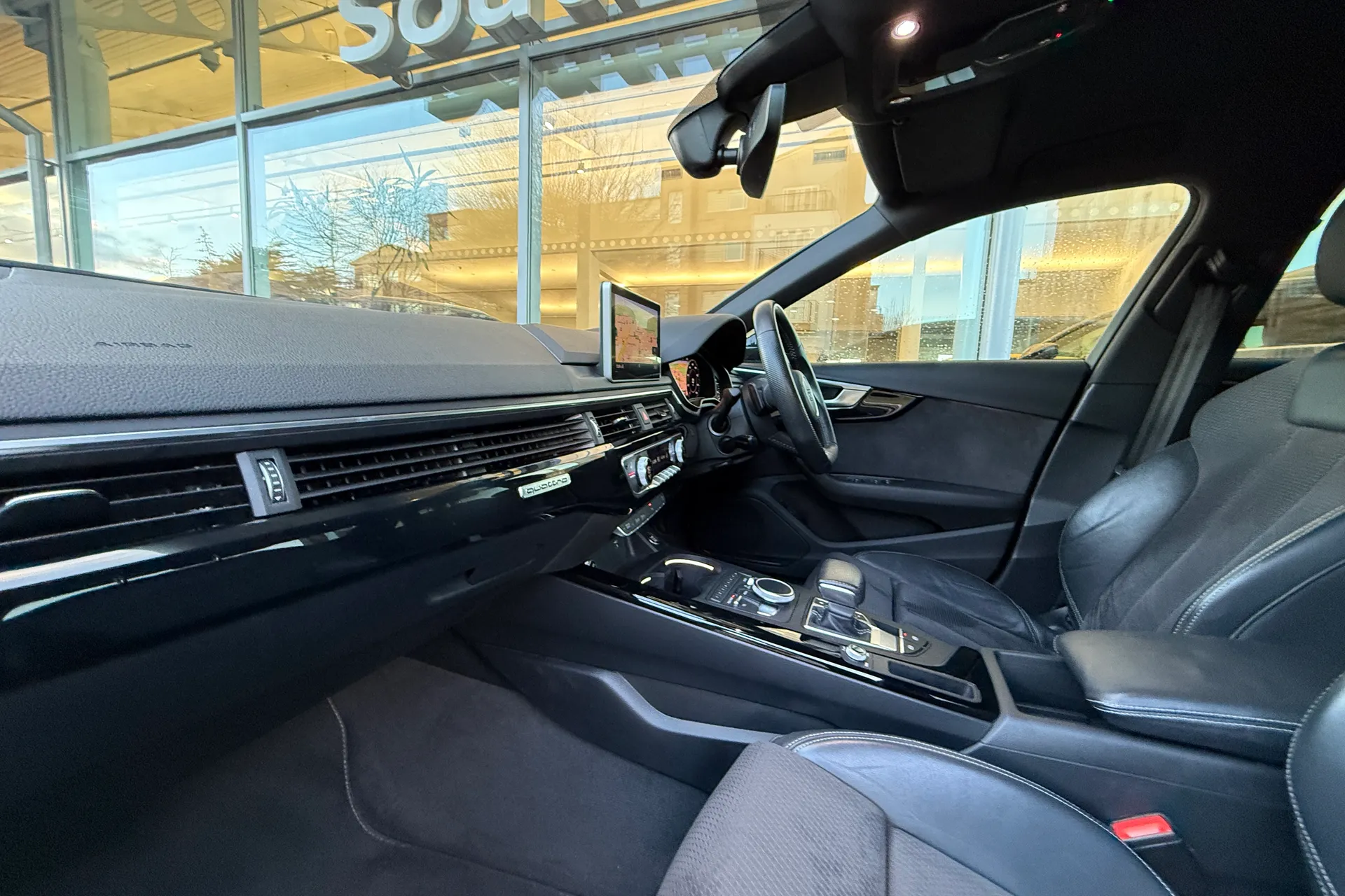 Audi A4 thumbnail image number 8