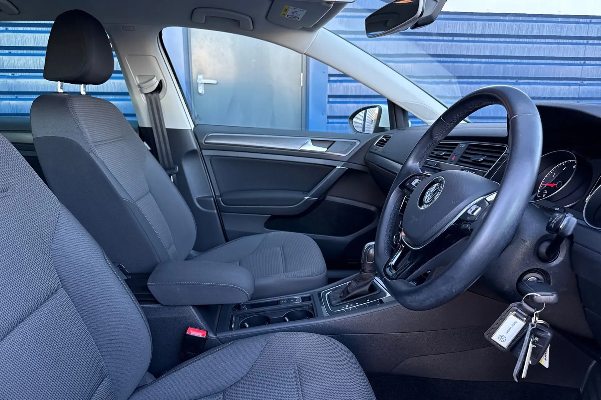 VOLKSWAGEN GOLF thumbnail image number 29