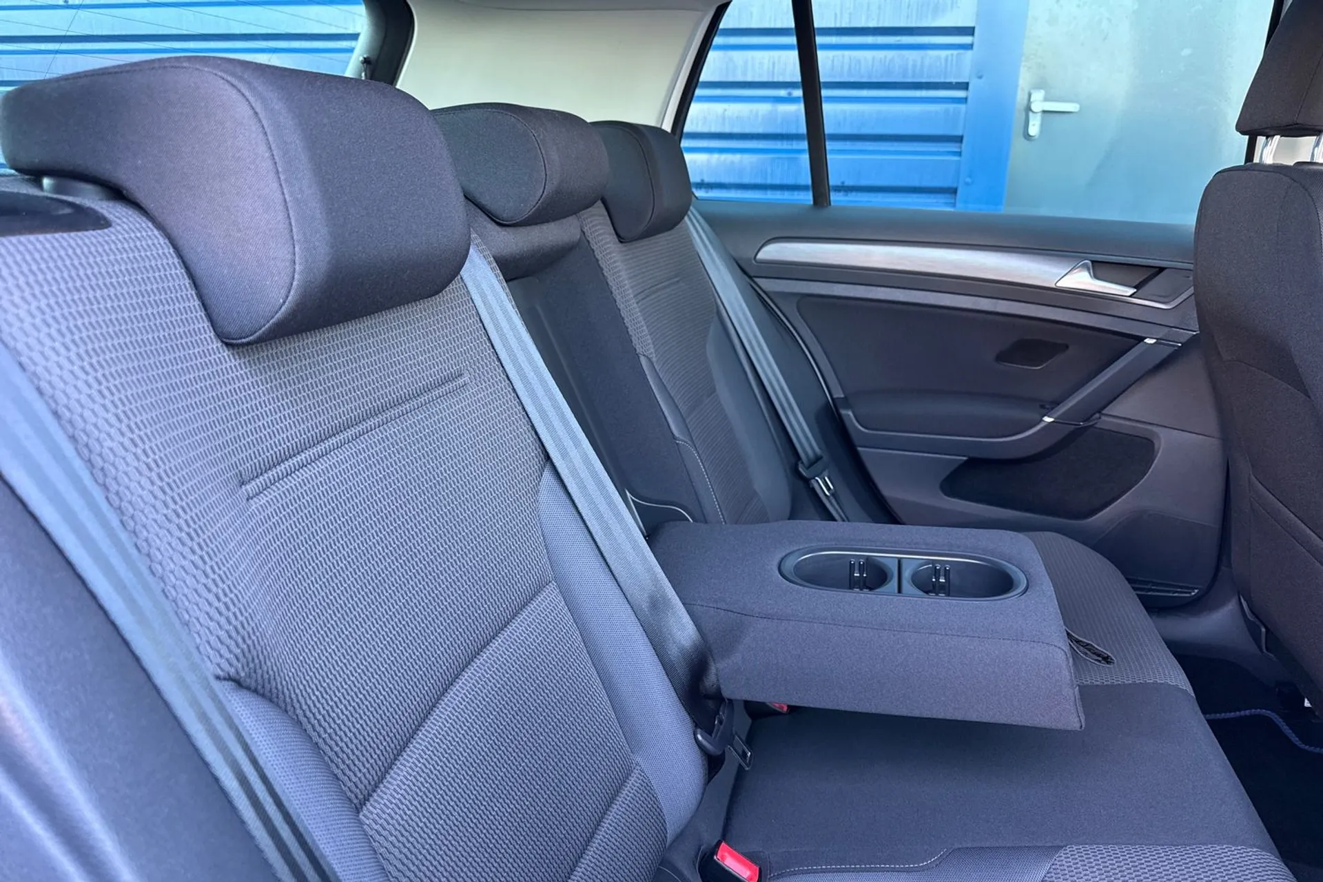 VOLKSWAGEN GOLF thumbnail image number 25