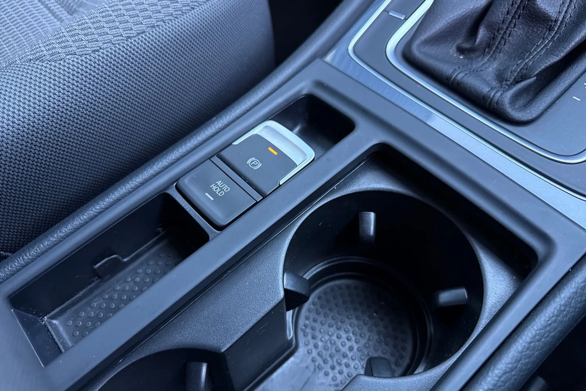 VOLKSWAGEN GOLF thumbnail image number 51