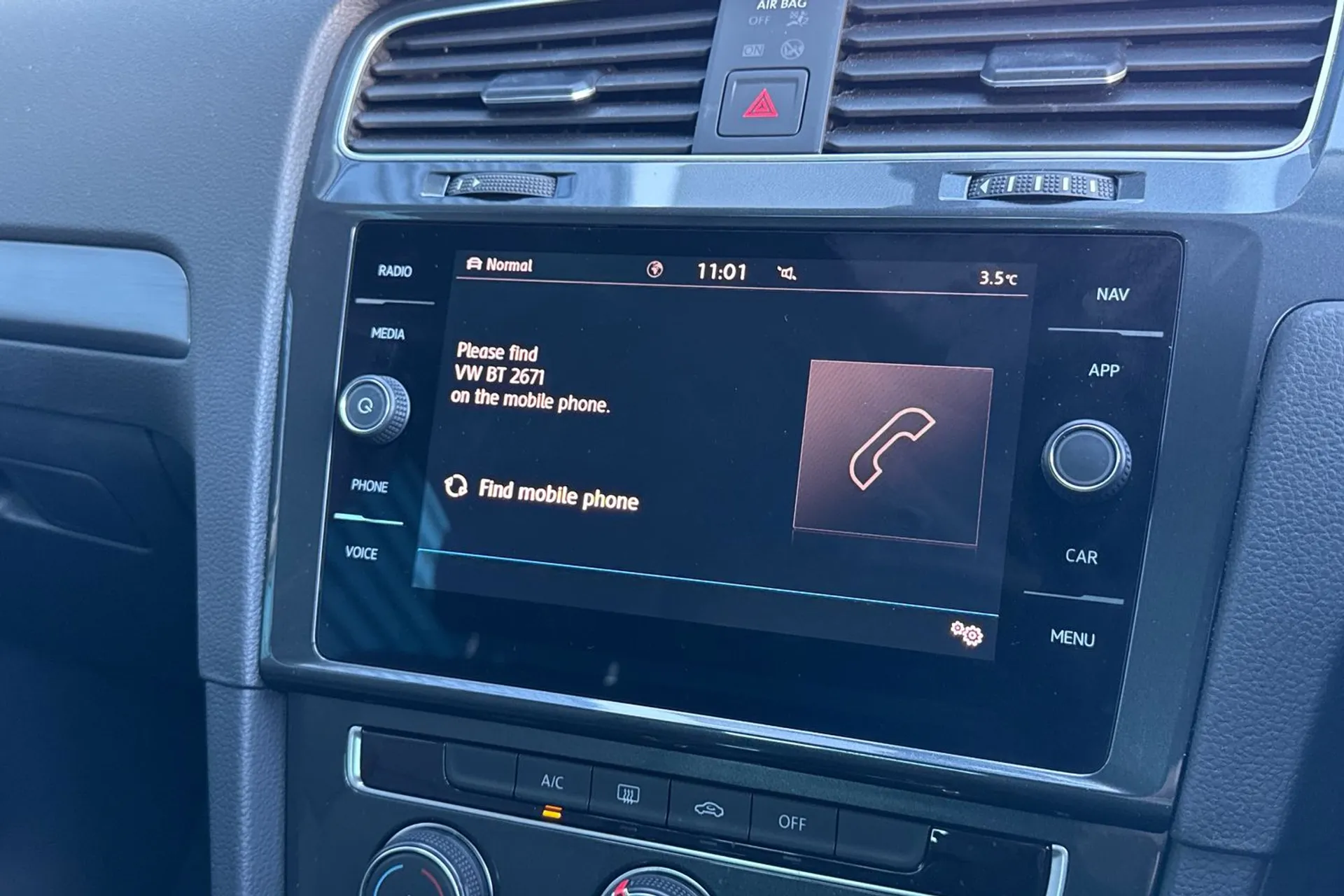 VOLKSWAGEN GOLF thumbnail image number 32