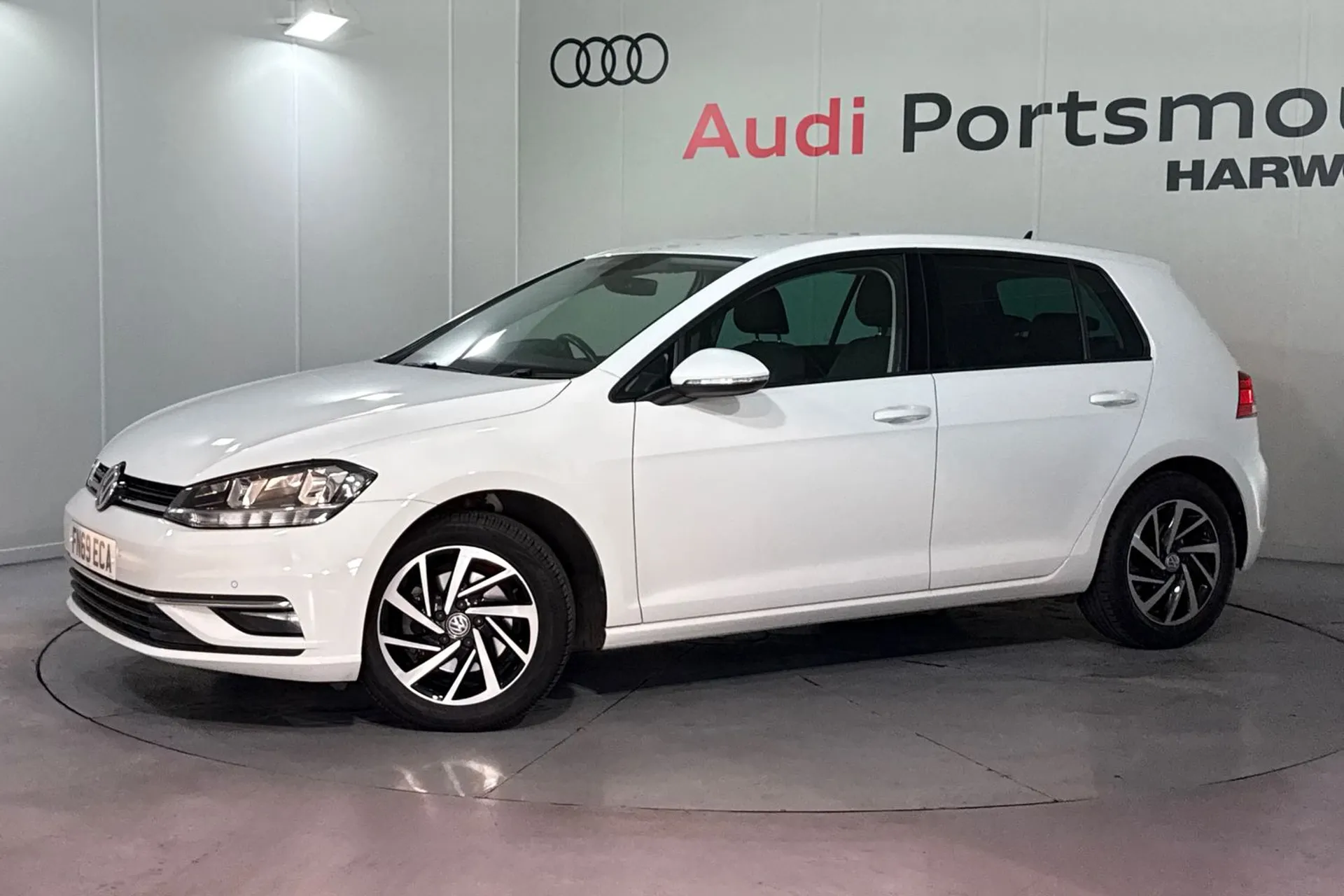 VOLKSWAGEN GOLF thumbnail image number 6