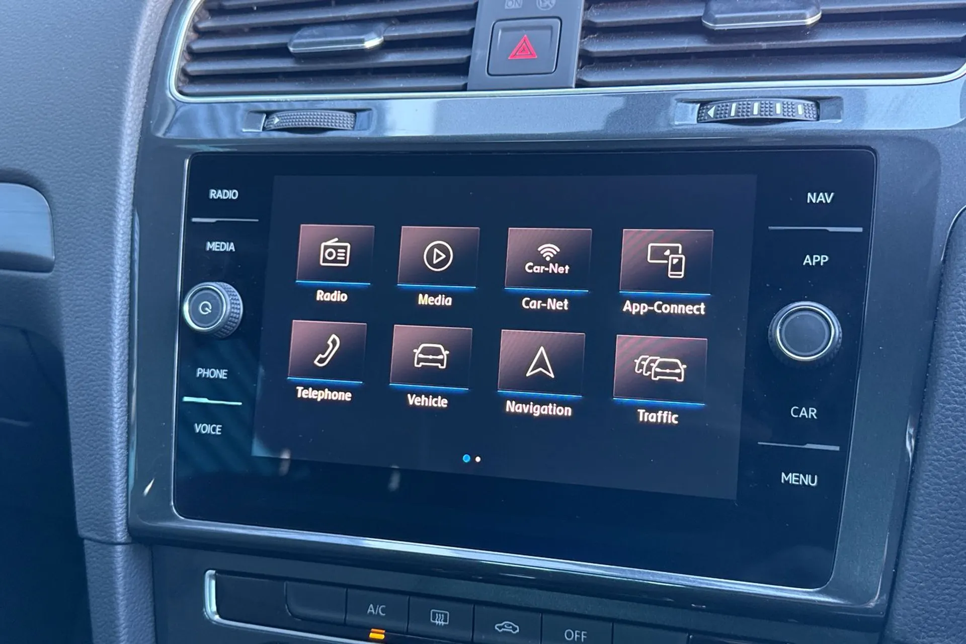 VOLKSWAGEN GOLF thumbnail image number 5