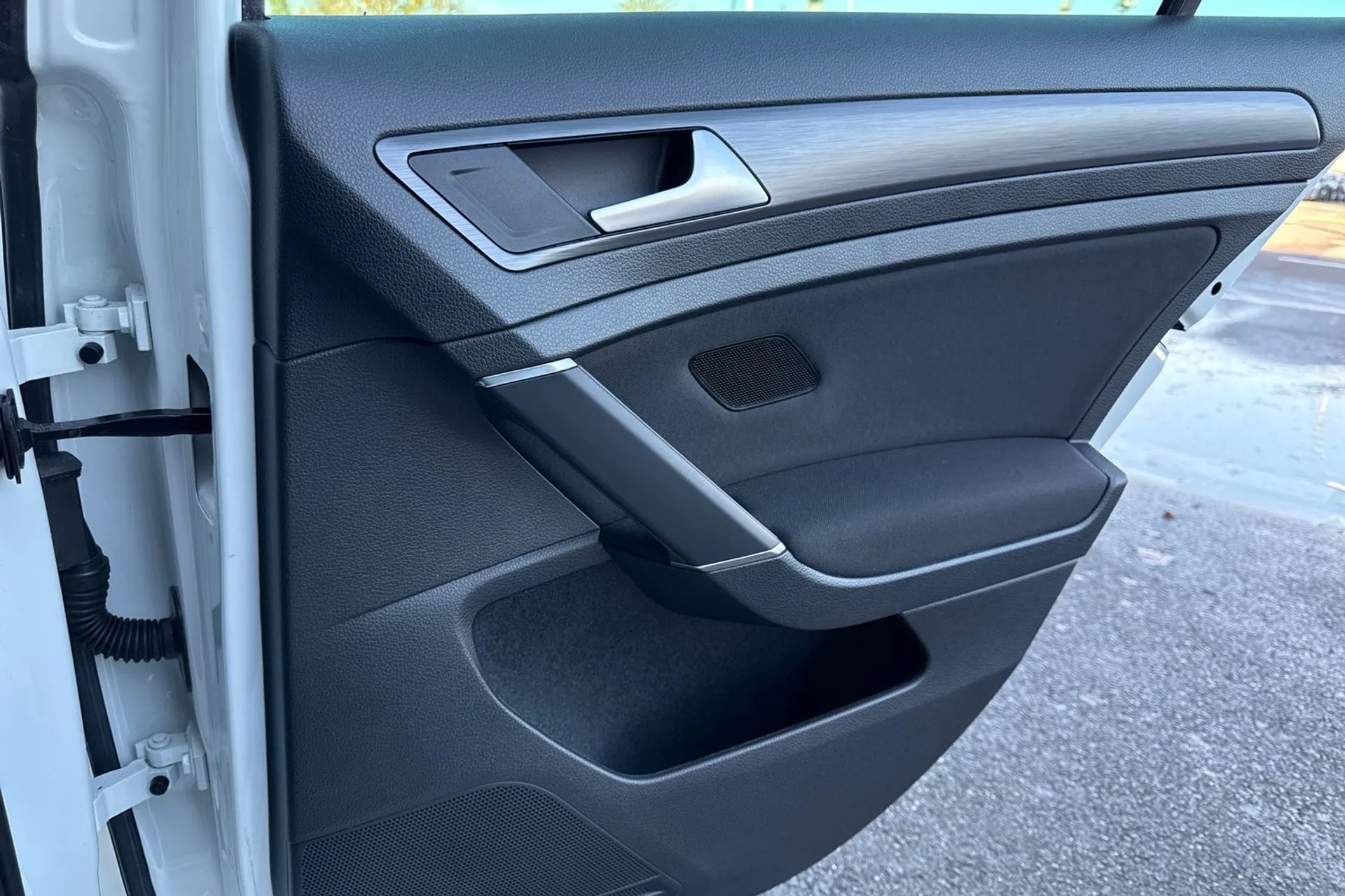 VOLKSWAGEN GOLF thumbnail image number 52