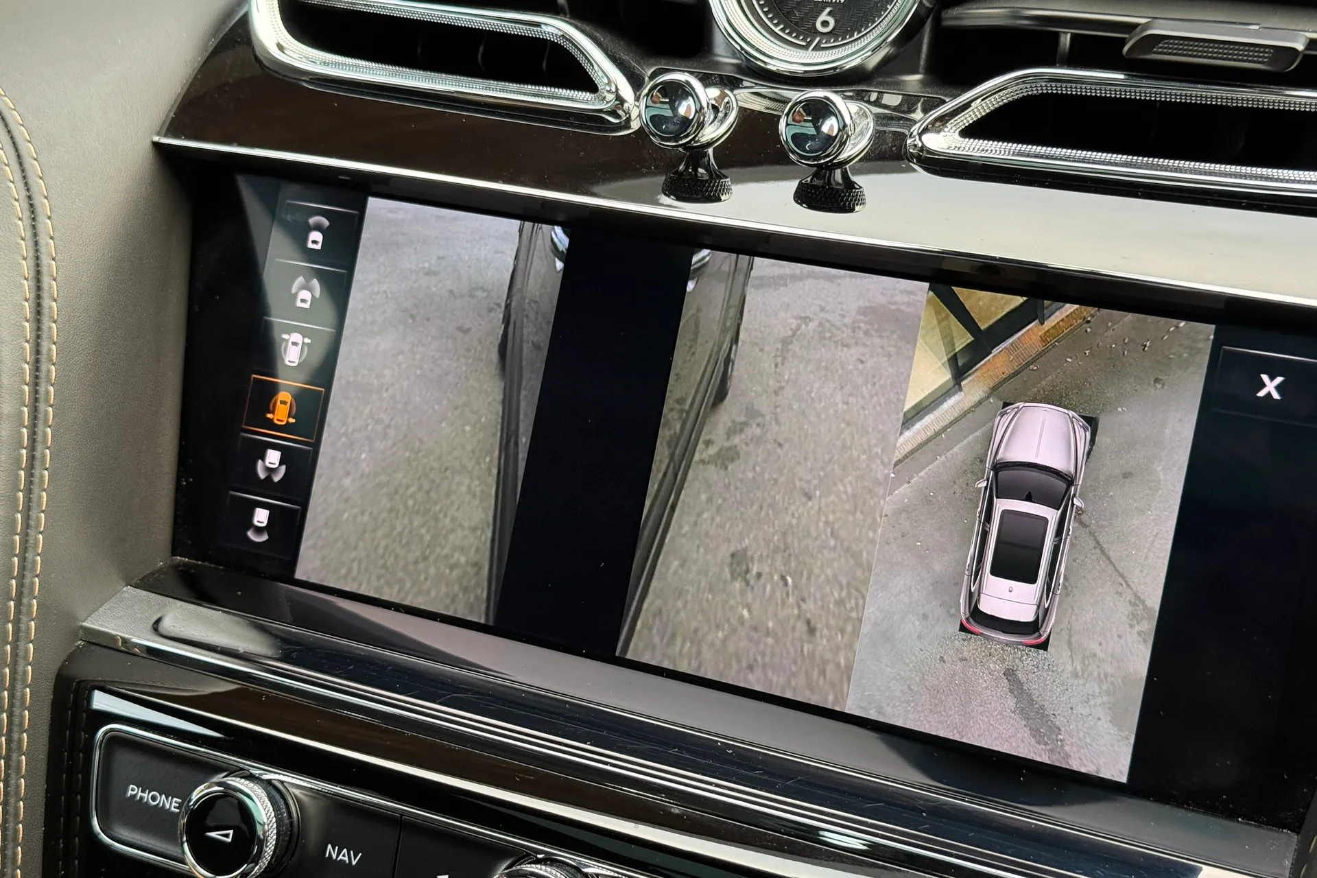 Bentley BENTAYGA thumbnail image number 4