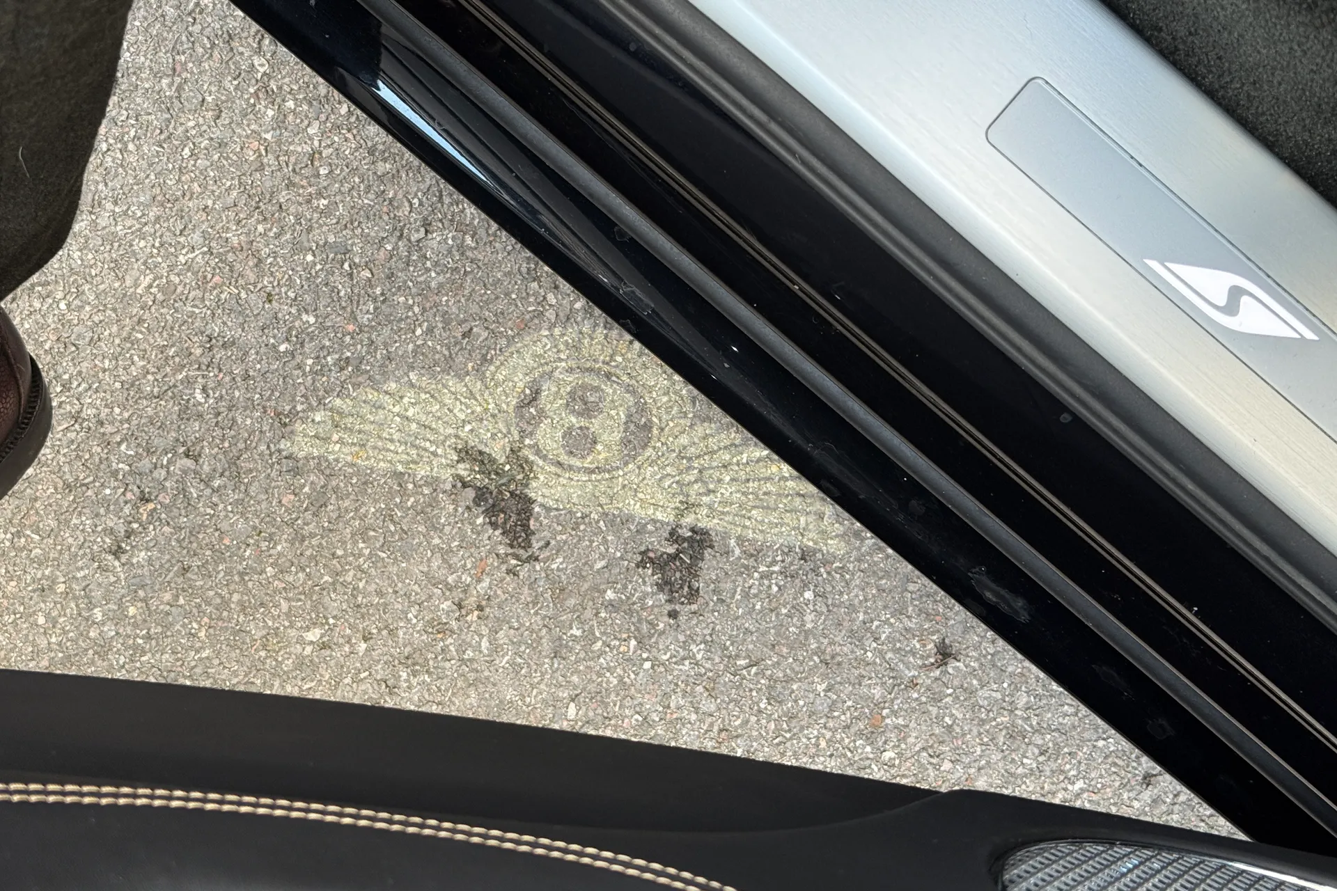 Bentley BENTAYGA thumbnail image number 39