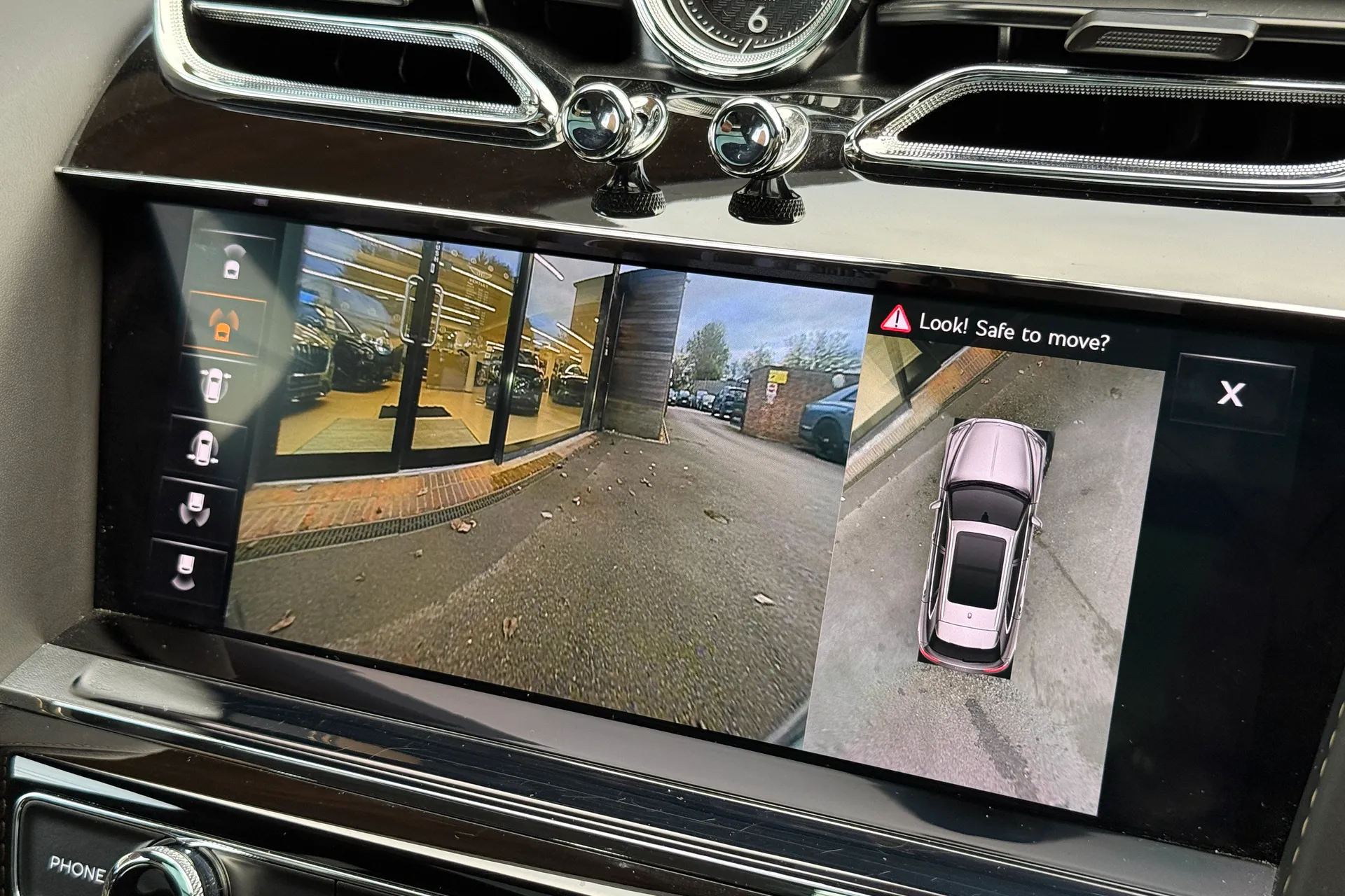 Bentley BENTAYGA thumbnail image number 26