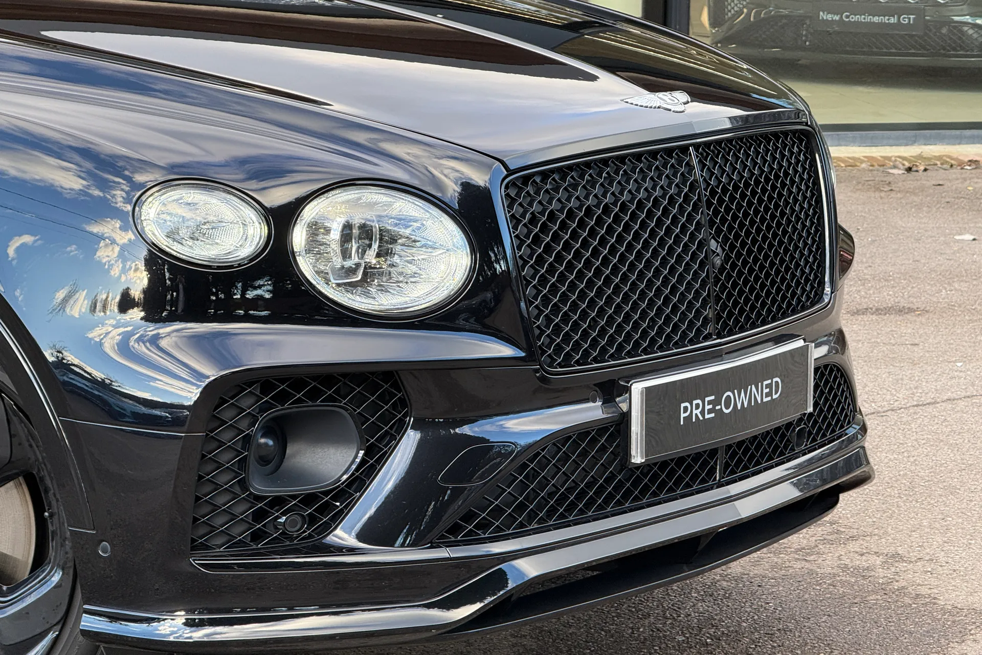 Bentley BENTAYGA thumbnail image number 8