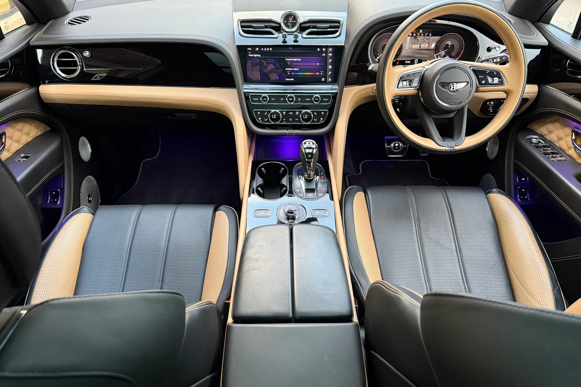 Bentley BENTAYGA thumbnail image number 33