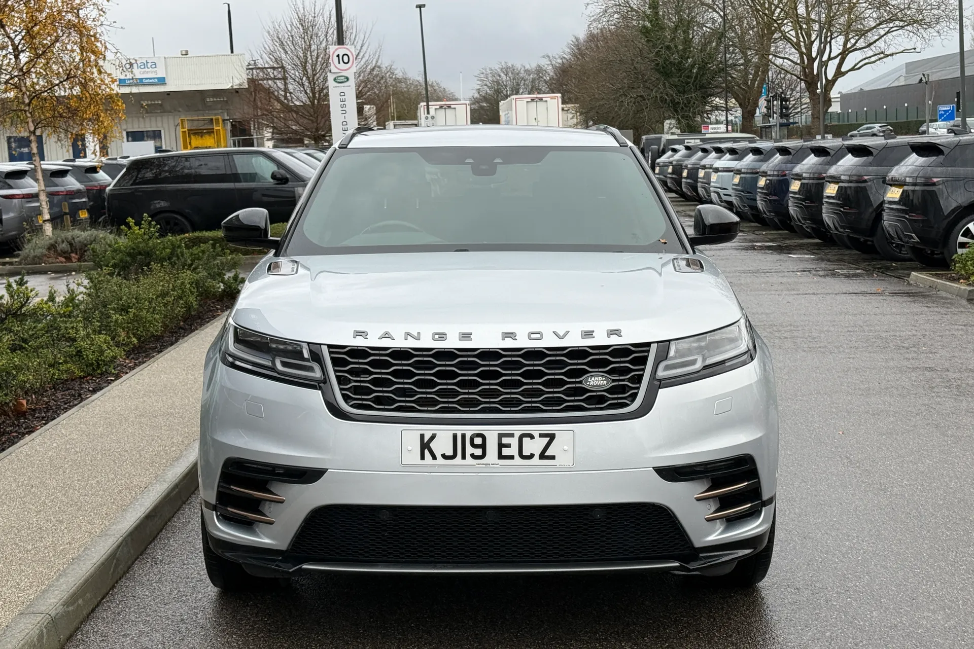 LAND ROVER RANGE ROVER VELAR thumbnail image number 14